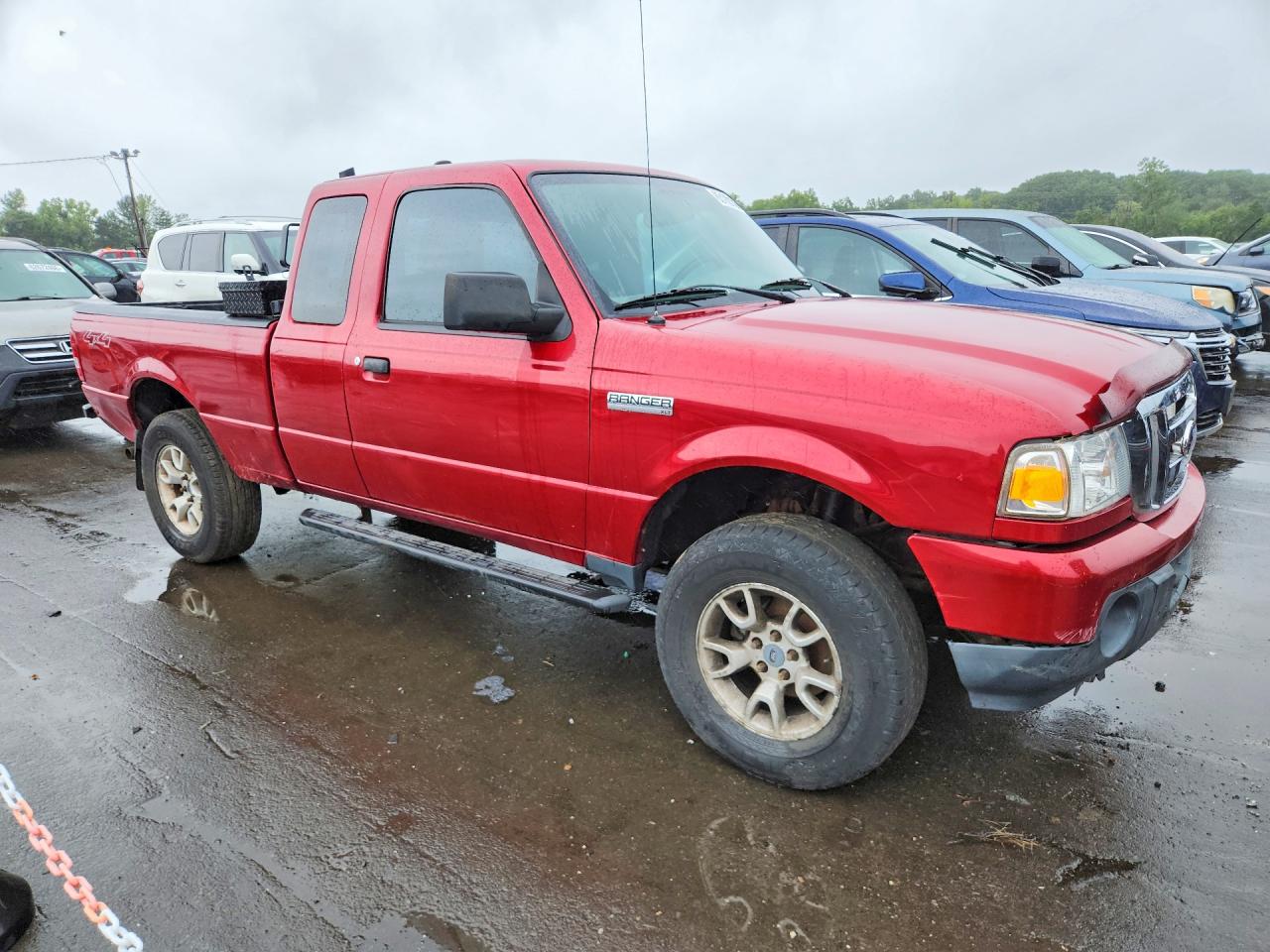 2011 Ford Ranger Super Cab Red vin: 1FTLR4FE8BPA40818