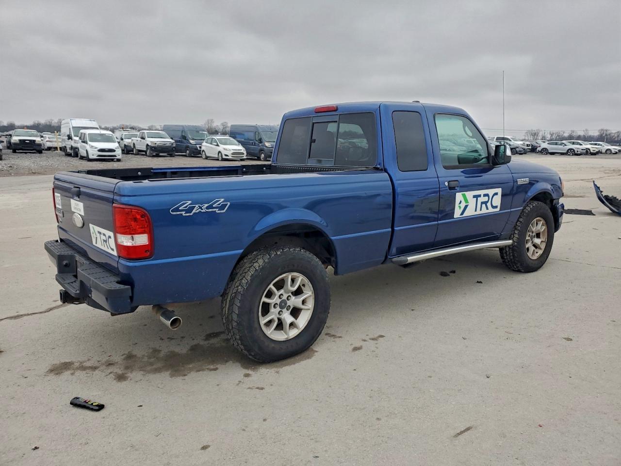 2011 Ford Ranger Super Cab Blue vin: 1FTLR4FE8BPA89775