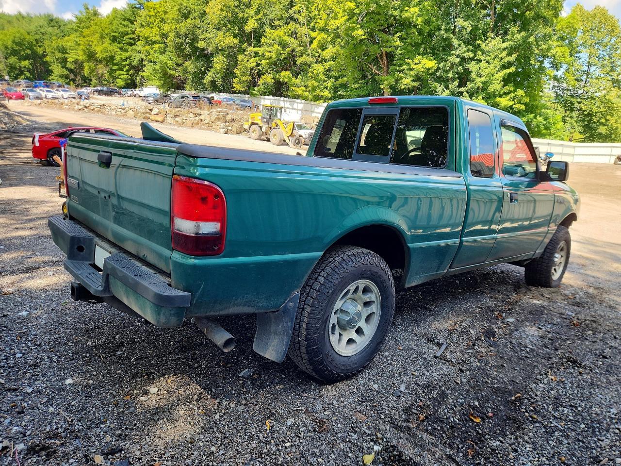 2011 Ford Ranger Super Cab Green vin: 1FTLR4FE8BPA90649