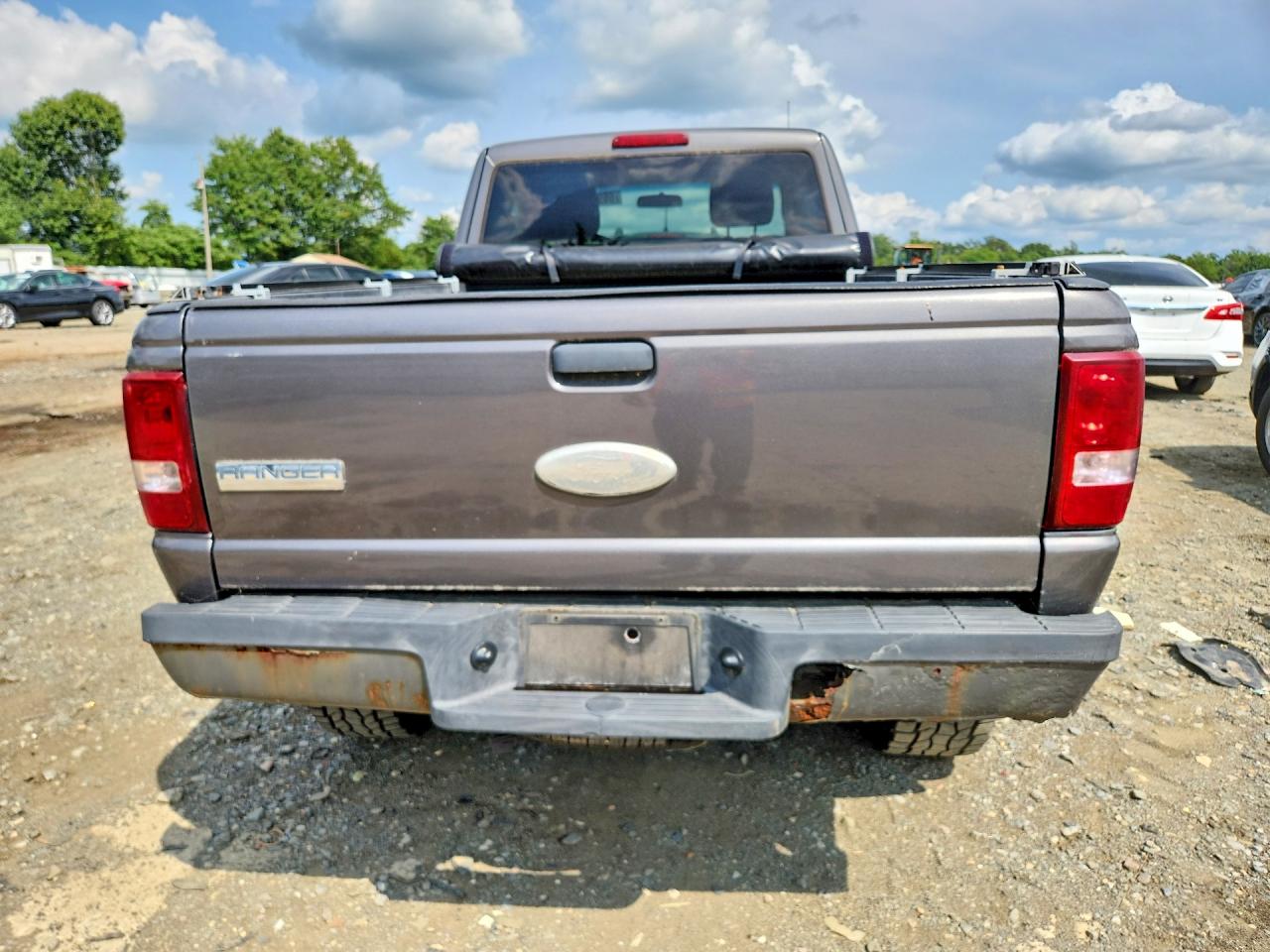 2010 Ford Ranger Super Cab Charcoal vin: 1FTLR4FEXAPA03817