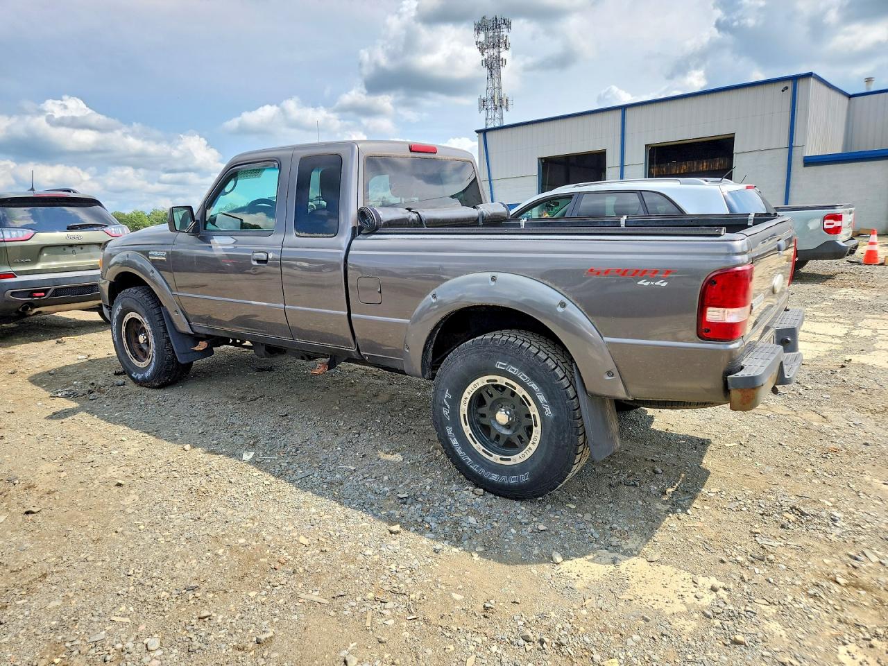 2010 Ford Ranger Super Cab Charcoal vin: 1FTLR4FEXAPA03817