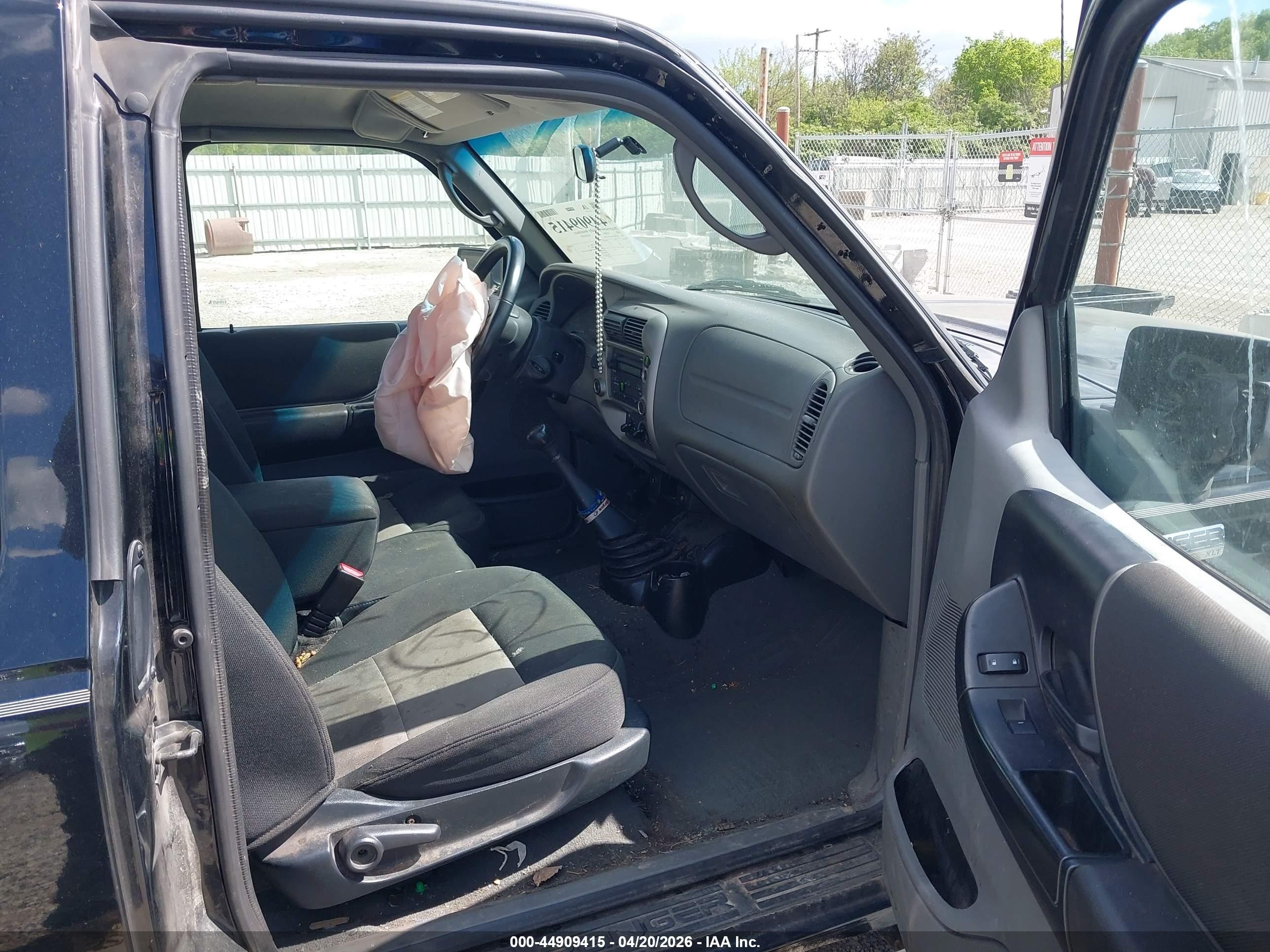 2010 Ford Ranger Xlt Black vin: 1FTLR4FEXAPA63158