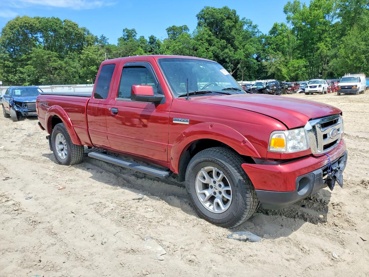 2011 Ford Ranger Super Cab Red vin: 1FTLR4FEXBPA44675