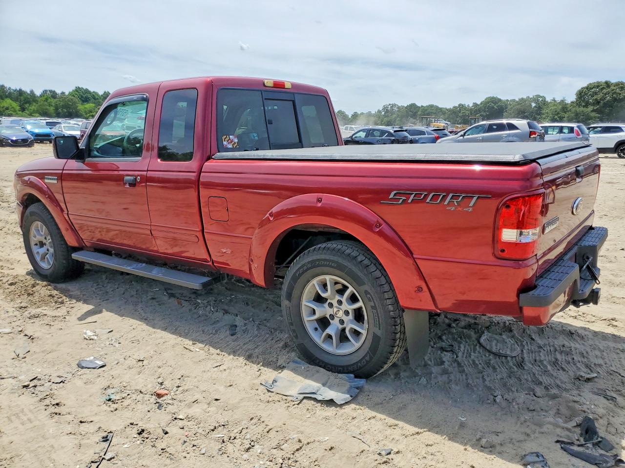 2011 Ford Ranger Super Cab Red vin: 1FTLR4FEXBPA44675