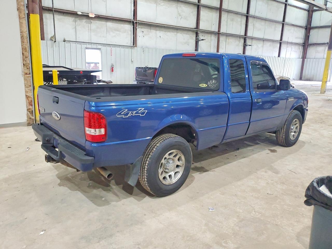 2011 Ford Ranger Super Cab Blue vin: 1FTLR4FEXBPB05894