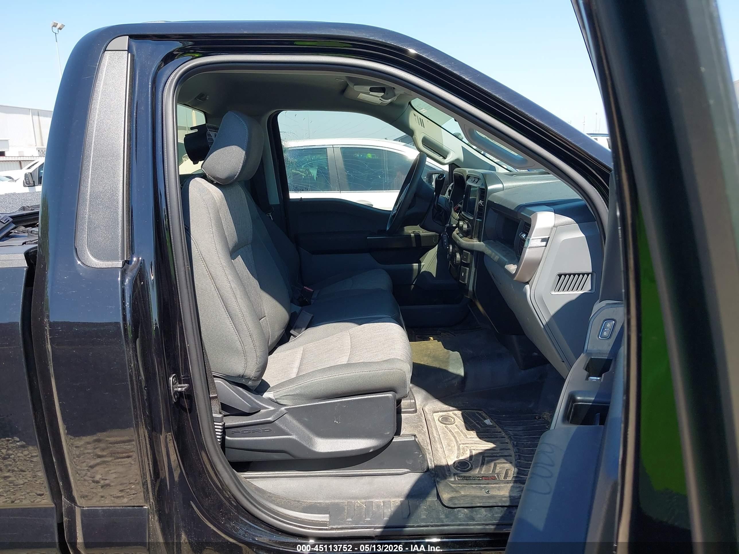 2022 Ford F-150 Xl Black vin: 1FTMF1C55NKE14013