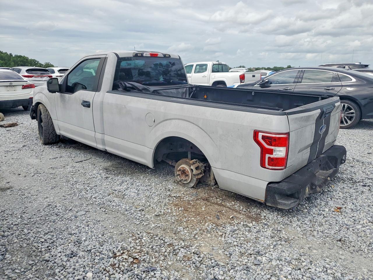 2018 Ford F150 Gray vin: 1FTMF1C57JKF08758