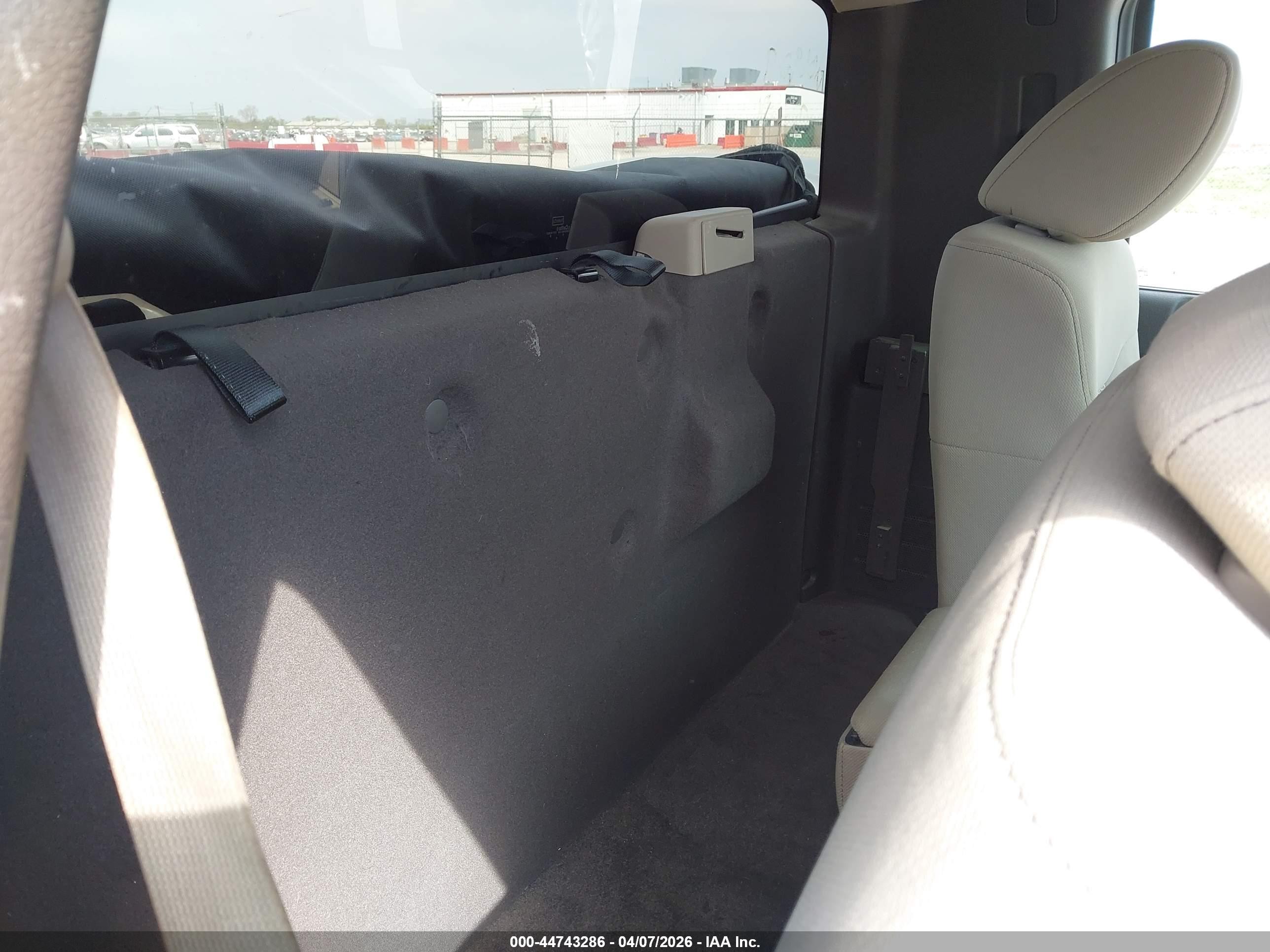 2010 Ford F-150 Xl/xlt White vin: 1FTMF1C82AKB33274