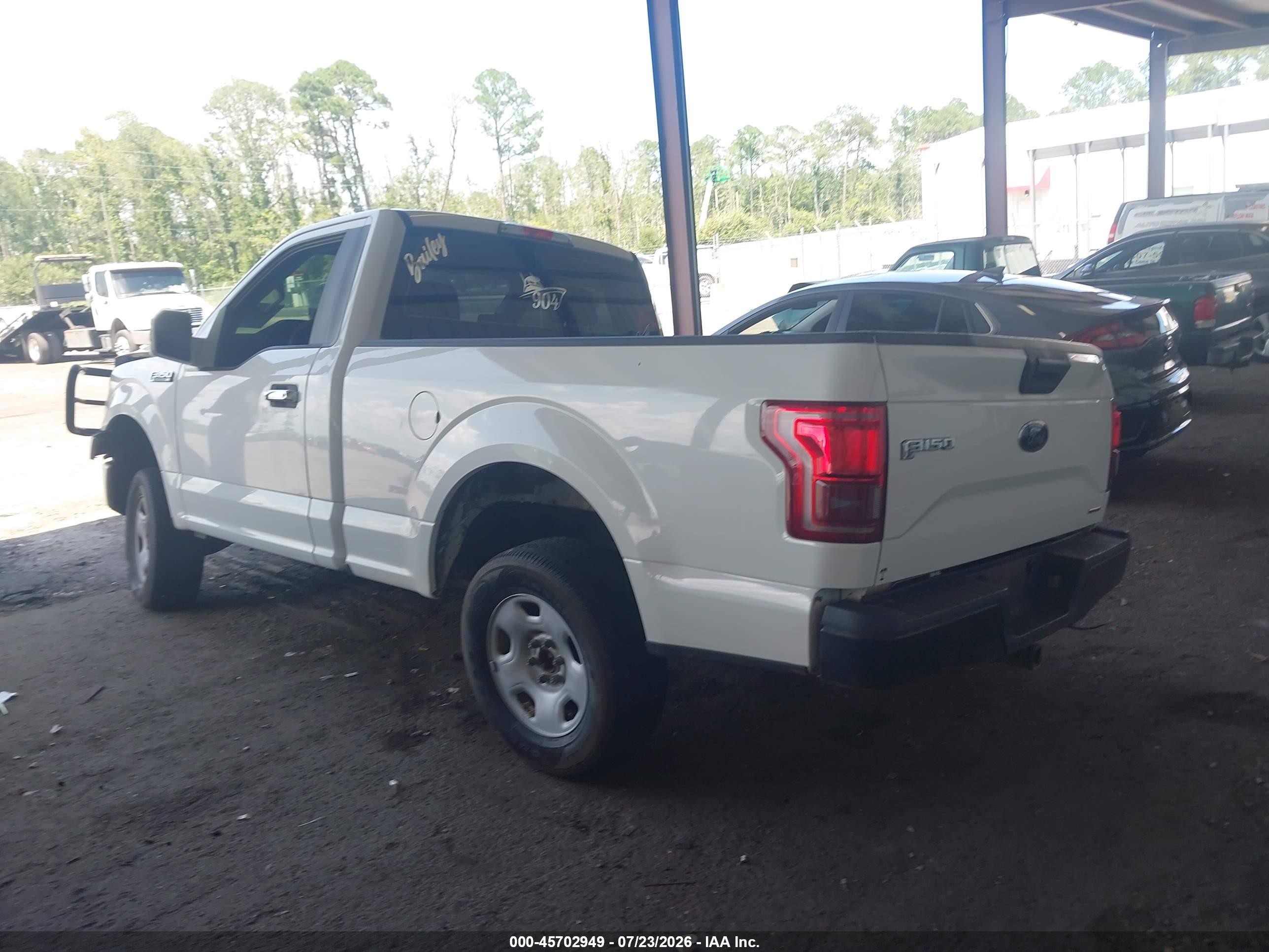2015 Ford F-150 Xl White vin: 1FTMF1C82FFB63066