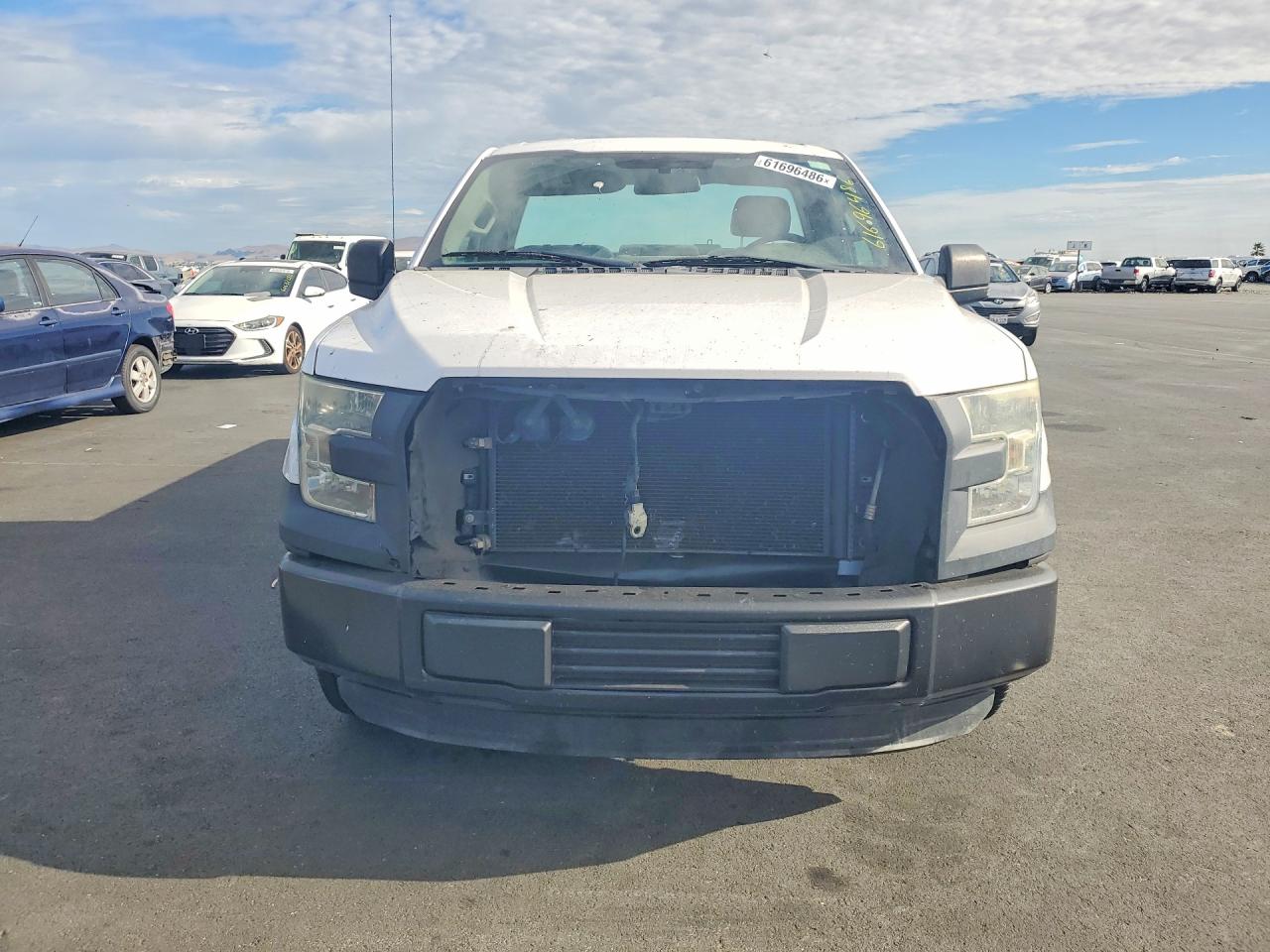 2015 Ford F150 White vin: 1FTMF1C82FKD70287