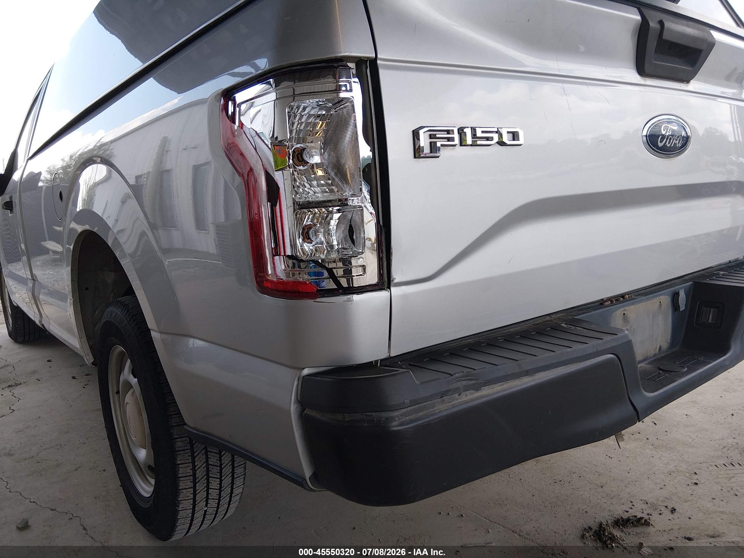 2015 Ford F-150 Xl/xlt Серебряный vin: 1FTMF1C82FKD85047