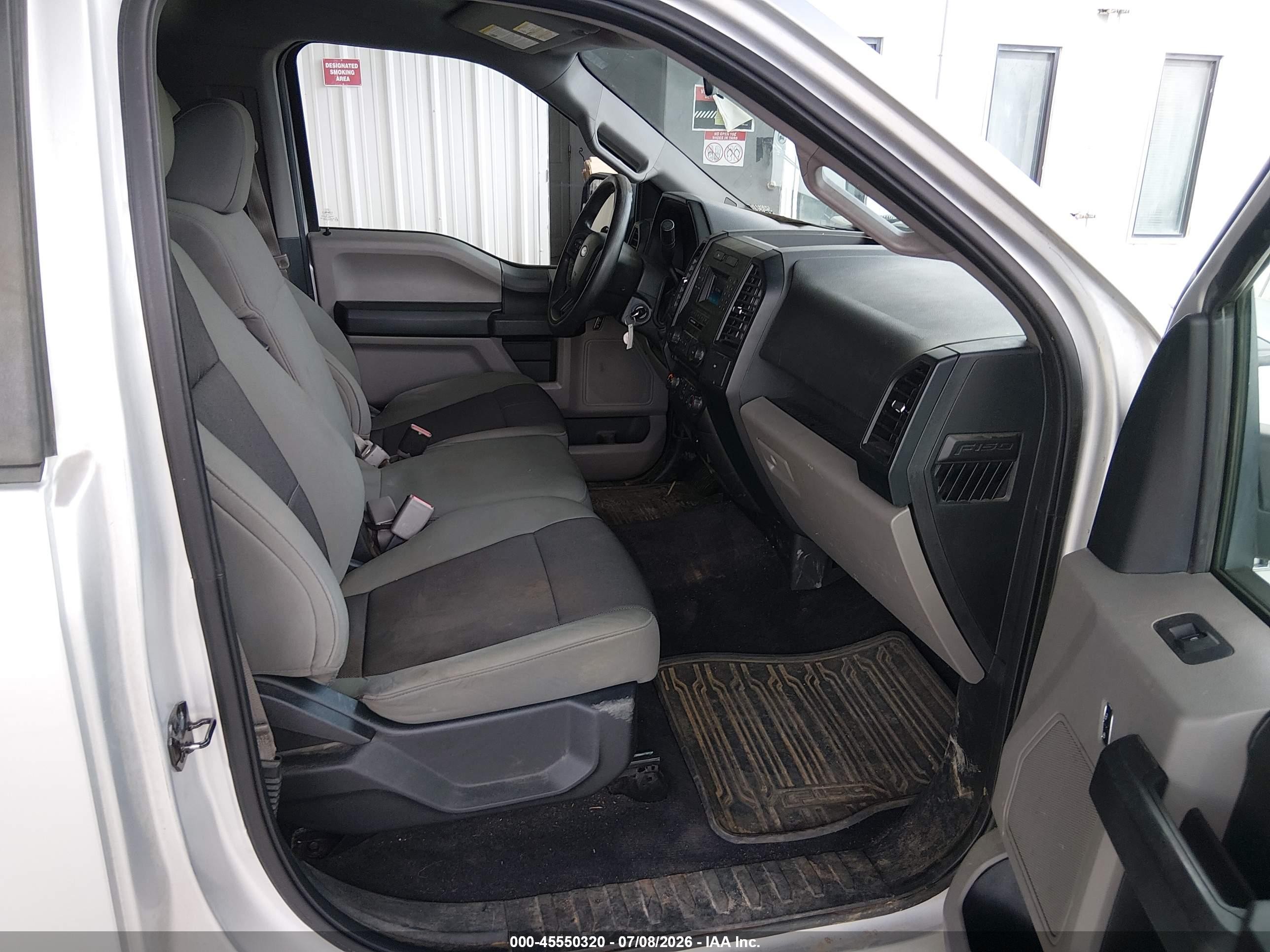 2015 Ford F-150 Xl/xlt Серебряный vin: 1FTMF1C82FKD85047