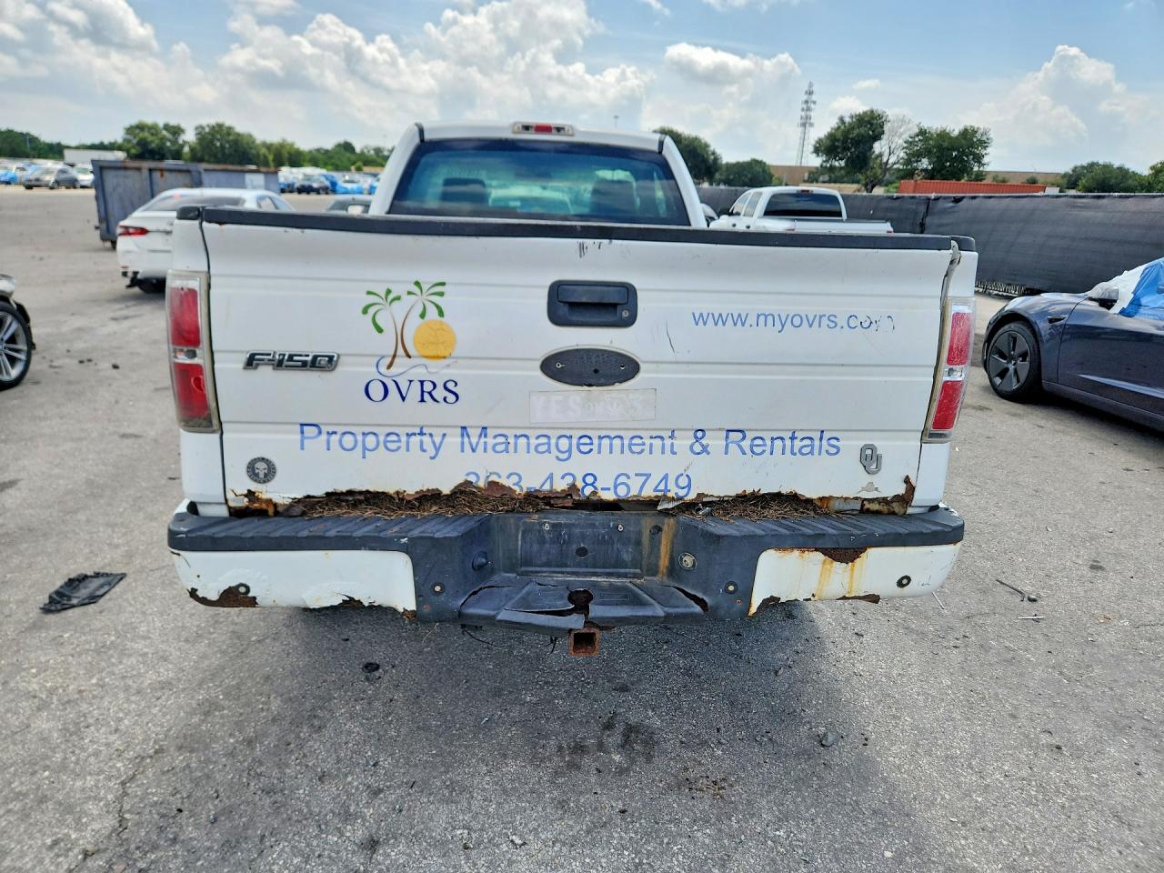 2010 Ford F150 White vin: 1FTMF1C83AKA39369