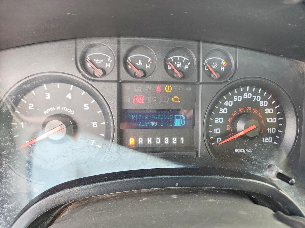 2010 Ford F150 White vin: 1FTMF1C83AKA39369