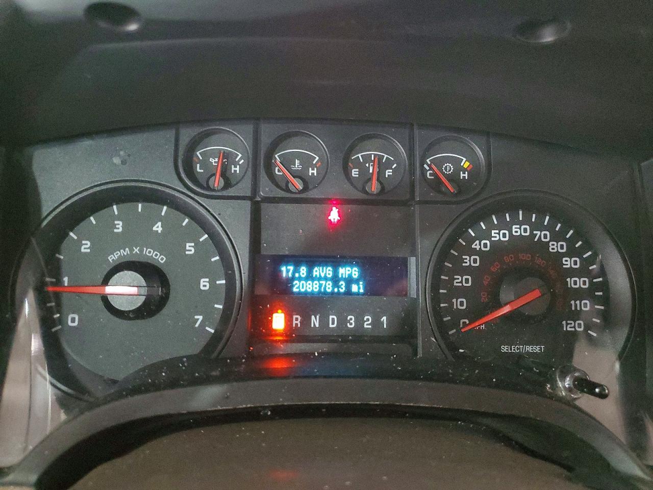 2010 Ford F150 Xl Red vin: 1FTMF1C83AKB70043