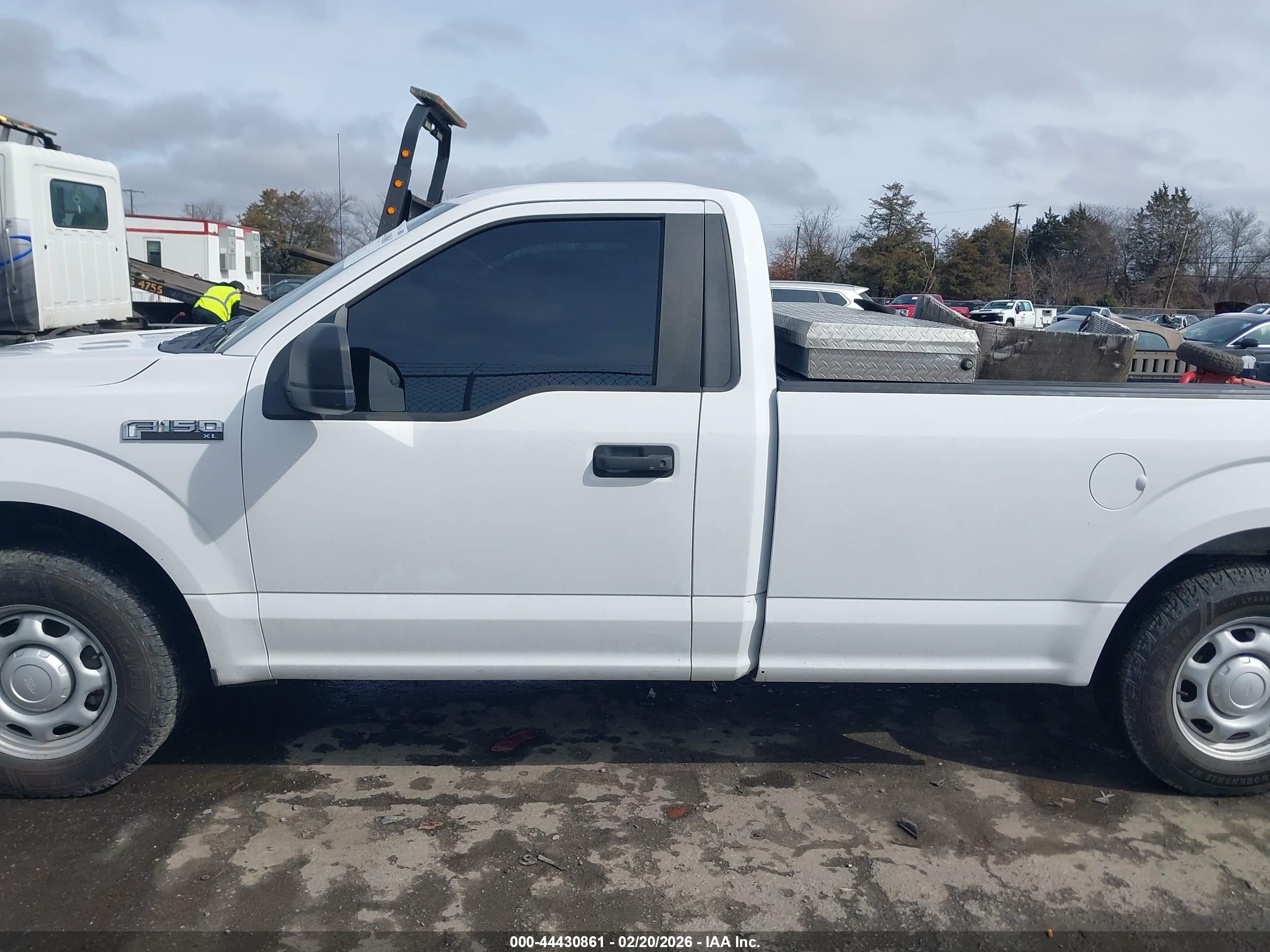 2017 Ford F-150 Xl White vin: 1FTMF1C83HKD20128