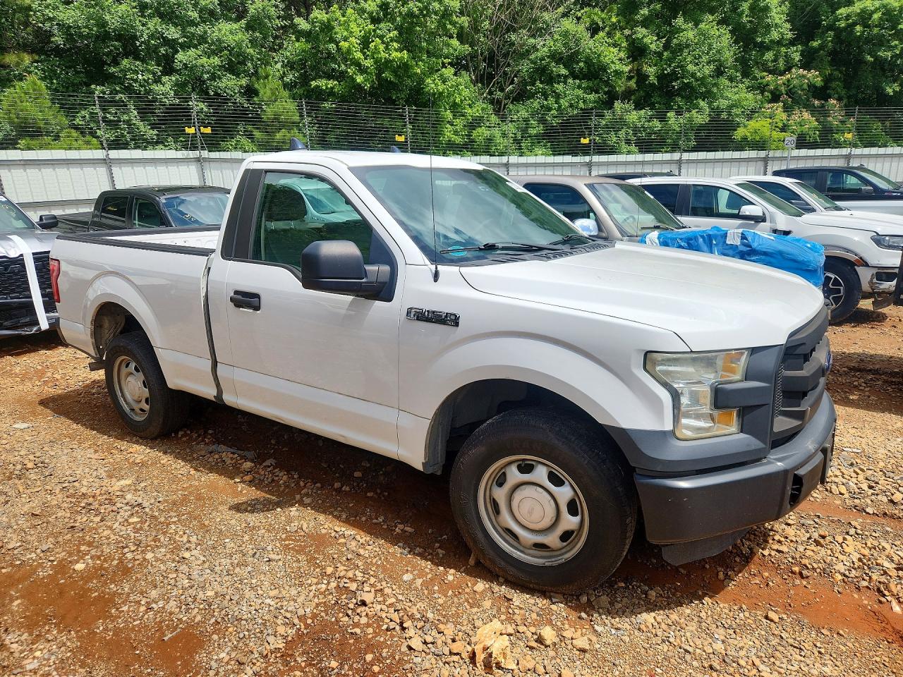 2015 Ford F150 White vin: 1FTMF1C85FFB70996