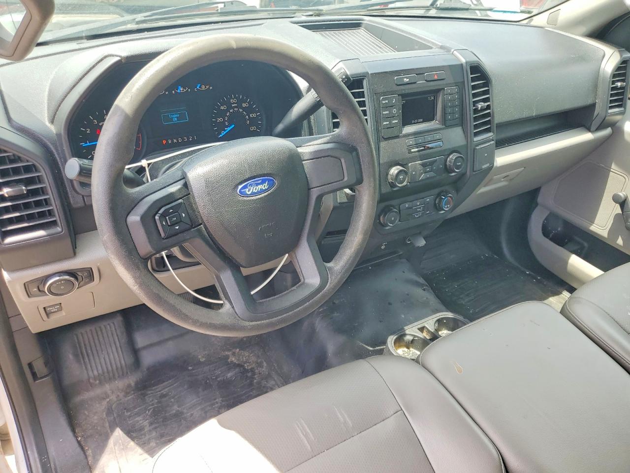 2015 Ford F150 White vin: 1FTMF1C85FFB70996