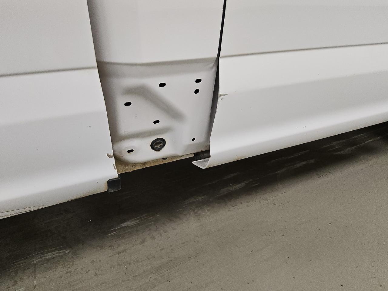 2015 Ford F150 White vin: 1FTMF1C85FKD17440 Damage: R Cab Side Molding, Missing, Replacement Required