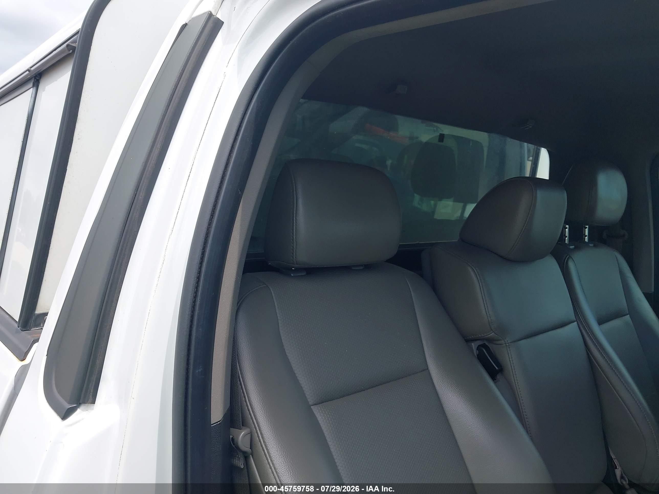 2015 Ford F-150 Xl White vin: 1FTMF1C85FKD18300
