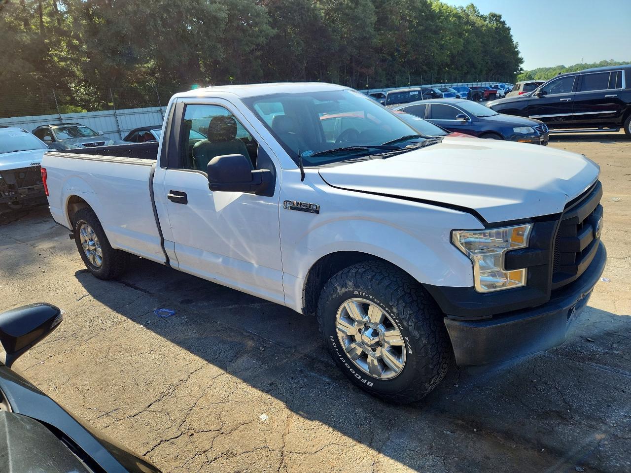 2015 Ford F150 White vin: 1FTMF1C87FKD62346