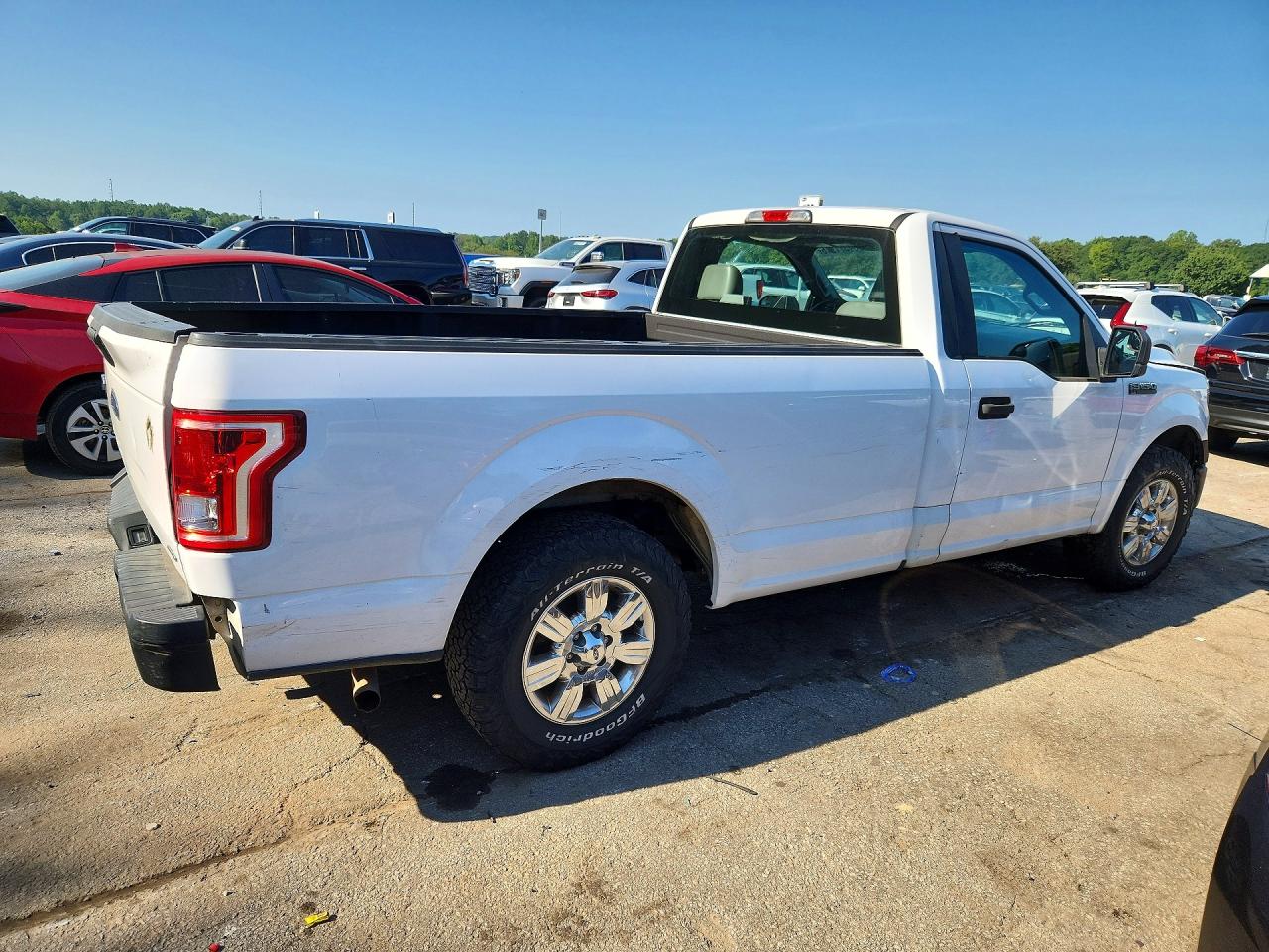 2015 Ford F150 White vin: 1FTMF1C87FKD62346