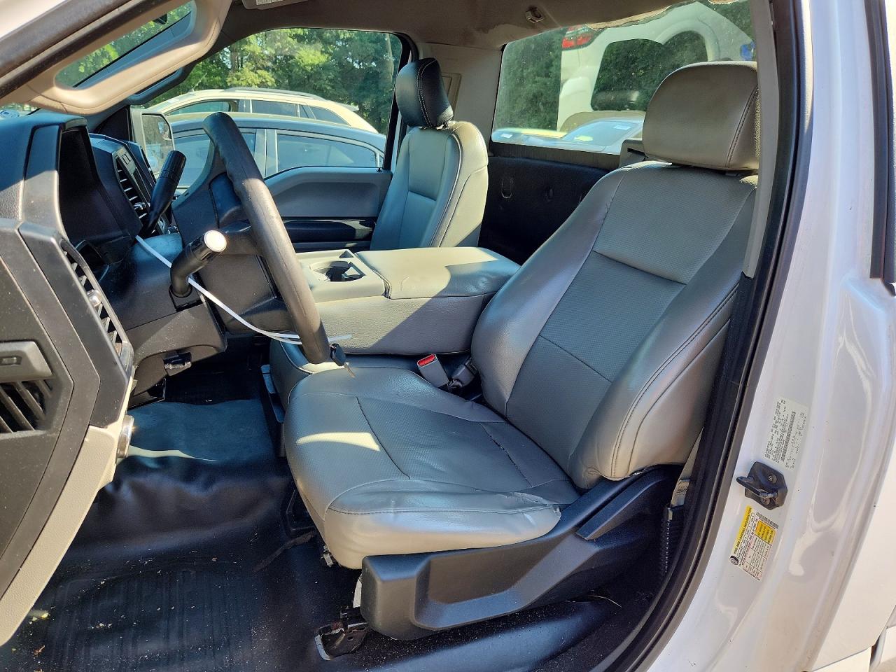 2015 Ford F150 White vin: 1FTMF1C87FKD62346