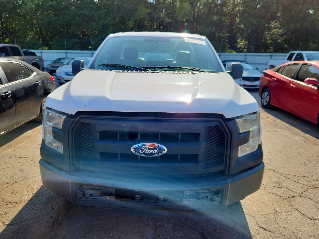 2015 Ford F150 White vin: 1FTMF1C87FKD62346