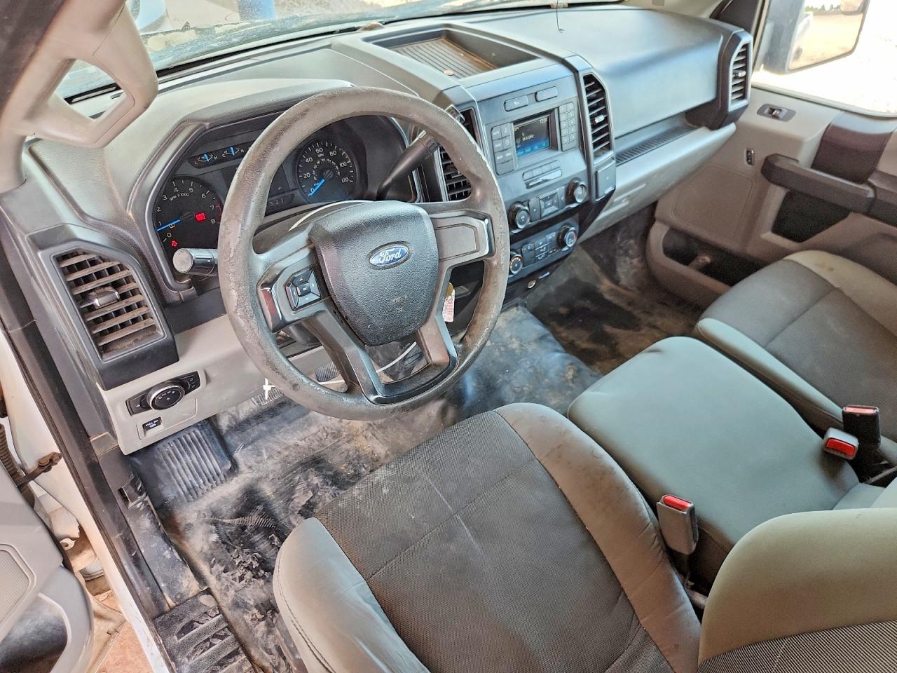 2015 Ford F150 White vin: 1FTMF1C88FKD30229