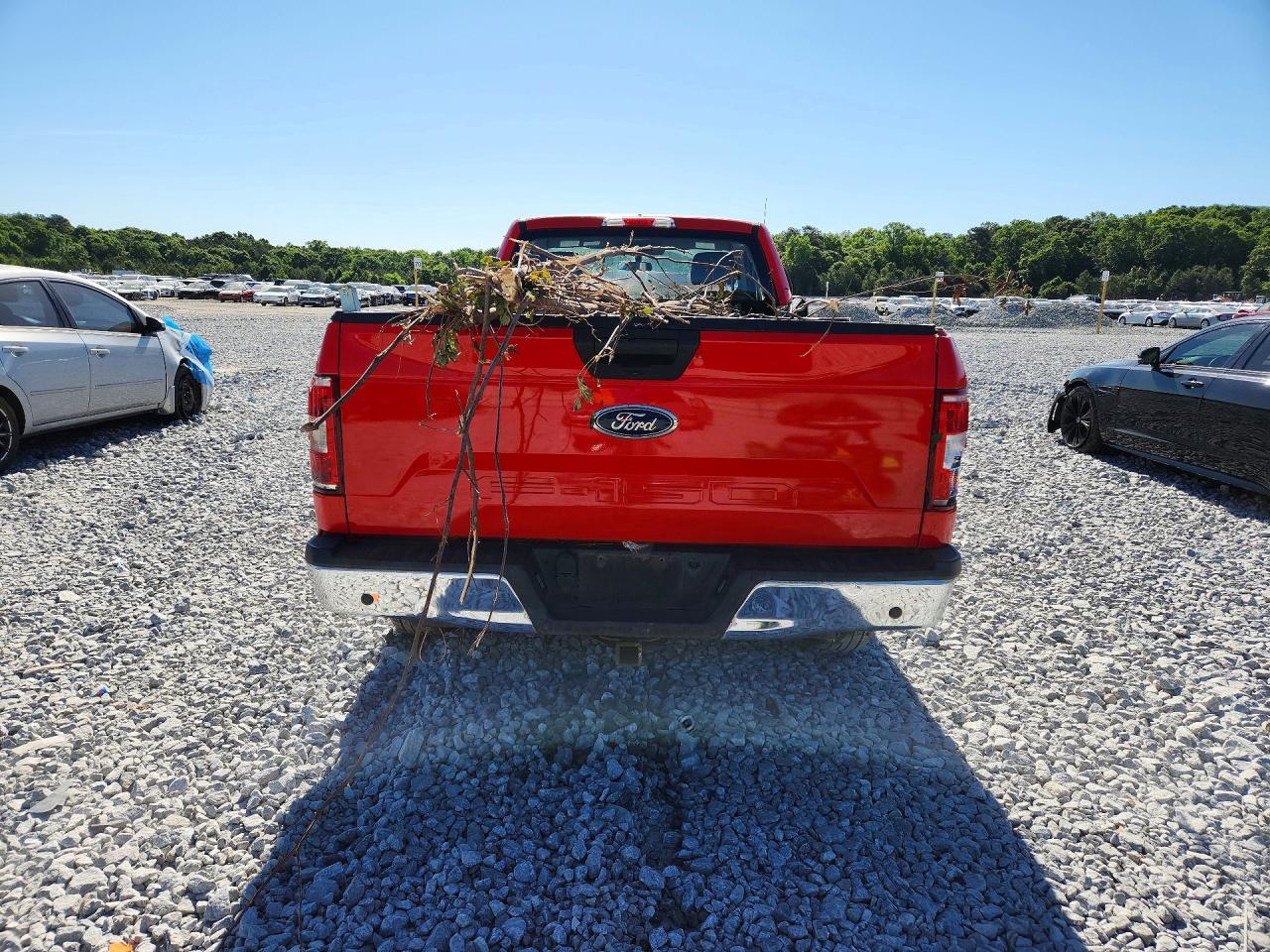 2020 Ford F150 Red vin: 1FTMF1CB5LKD92114