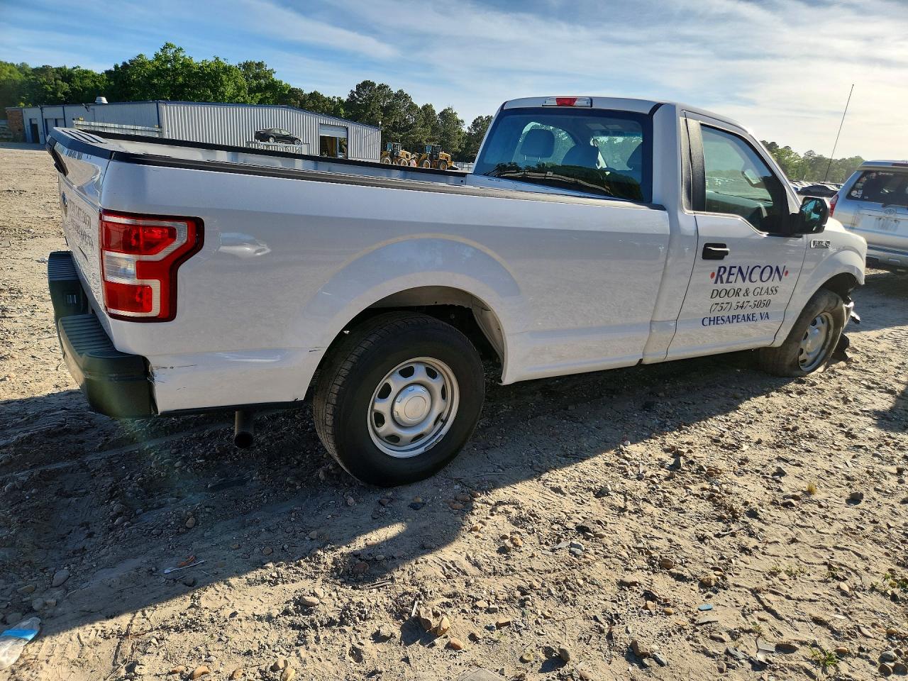2018 Ford F150 White vin: 1FTMF1CB6JKD01073