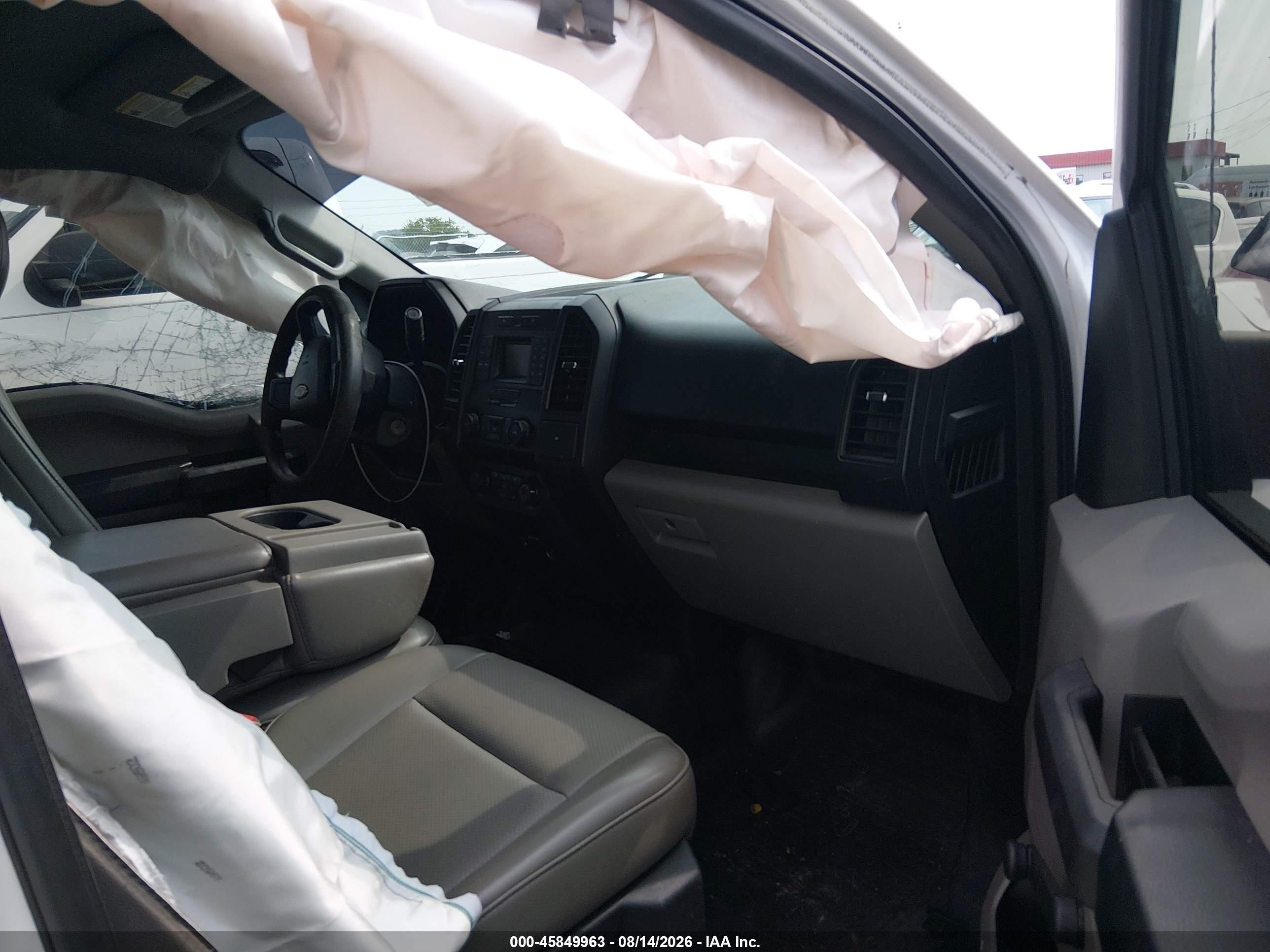 2018 Ford F-150 Xl White vin: 1FTMF1CBXJKF87123