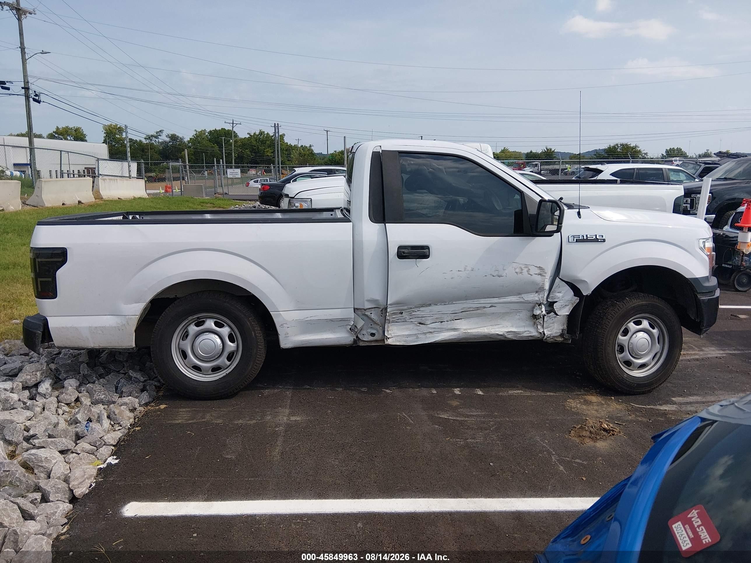 2018 Ford F-150 Xl White vin: 1FTMF1CBXJKF87123