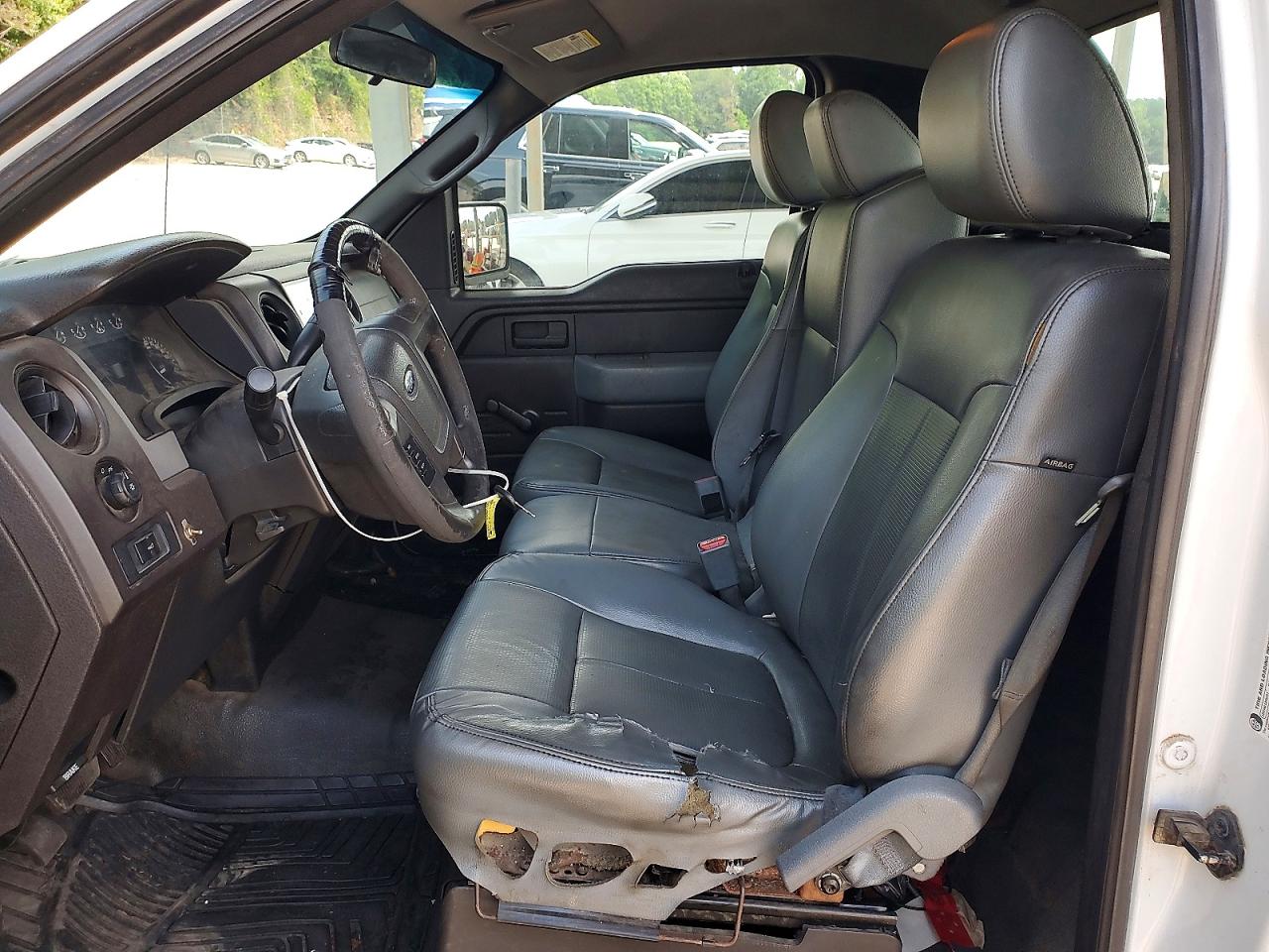 2012 Ford F150 White vin: 1FTMF1CF2CFB57259
