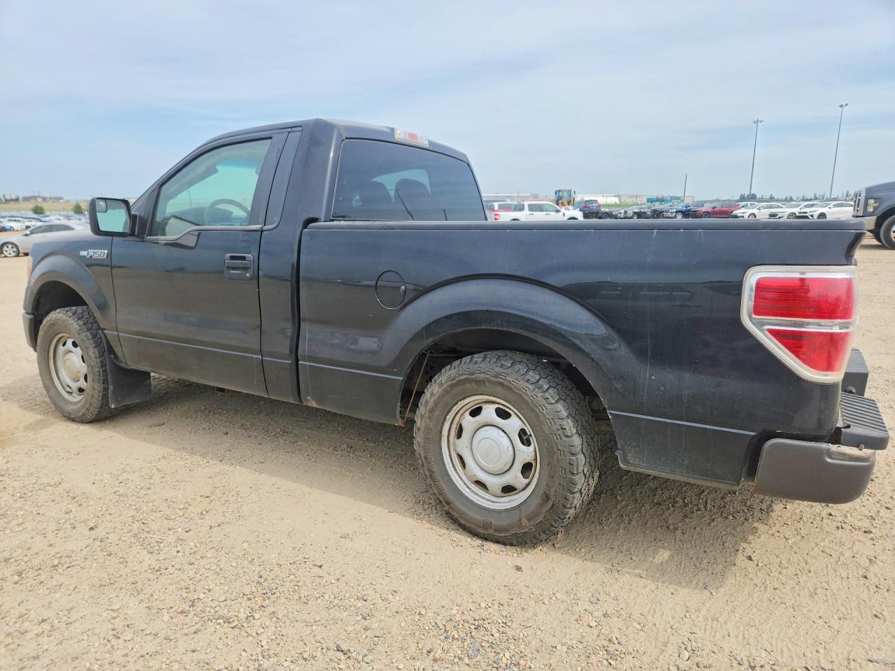 2013 Ford F150 Black vin: 1FTMF1CF5DFB55992