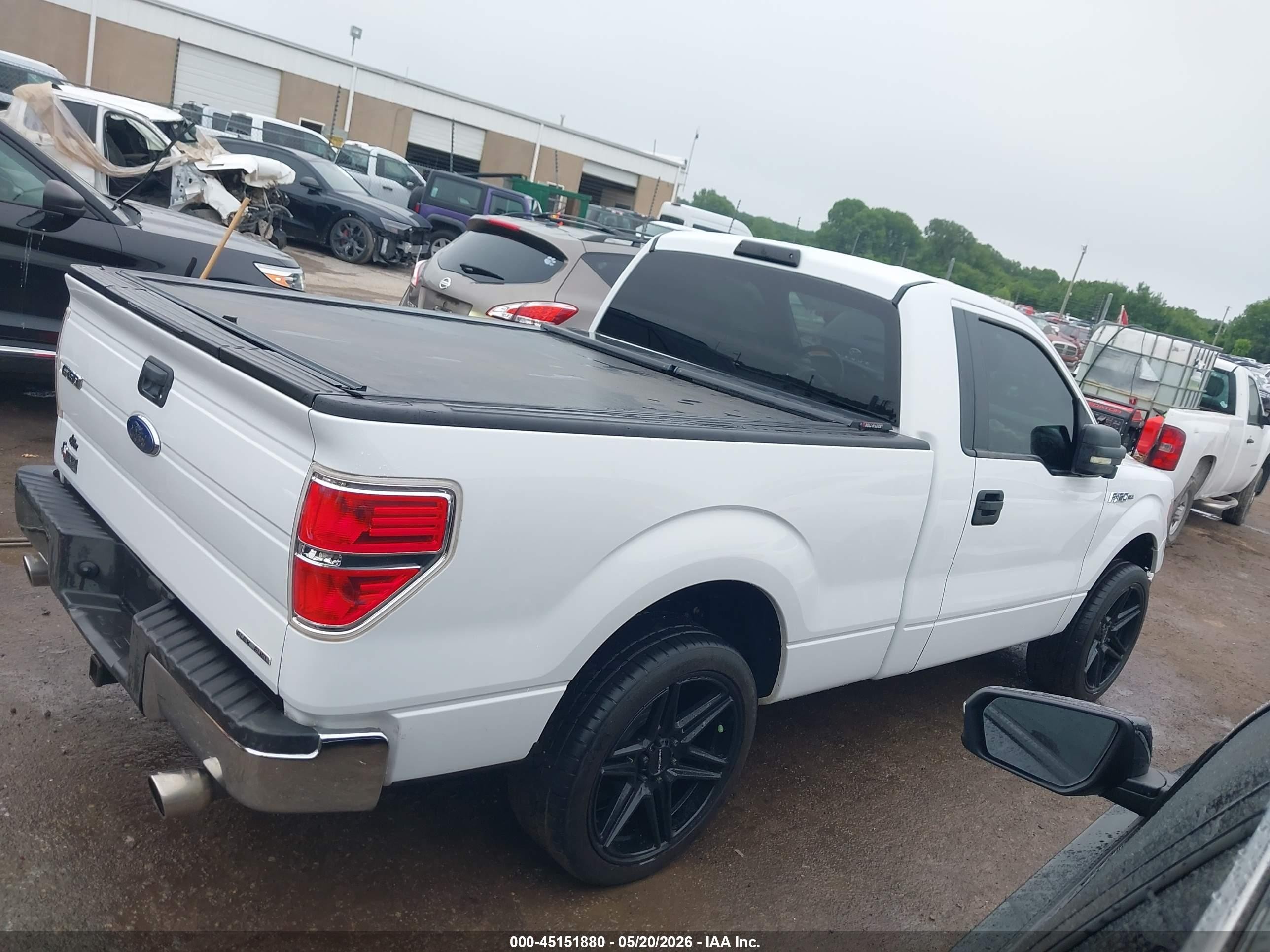 2014 Ford F-150 Xlt White vin: 1FTMF1CF5EFA47213