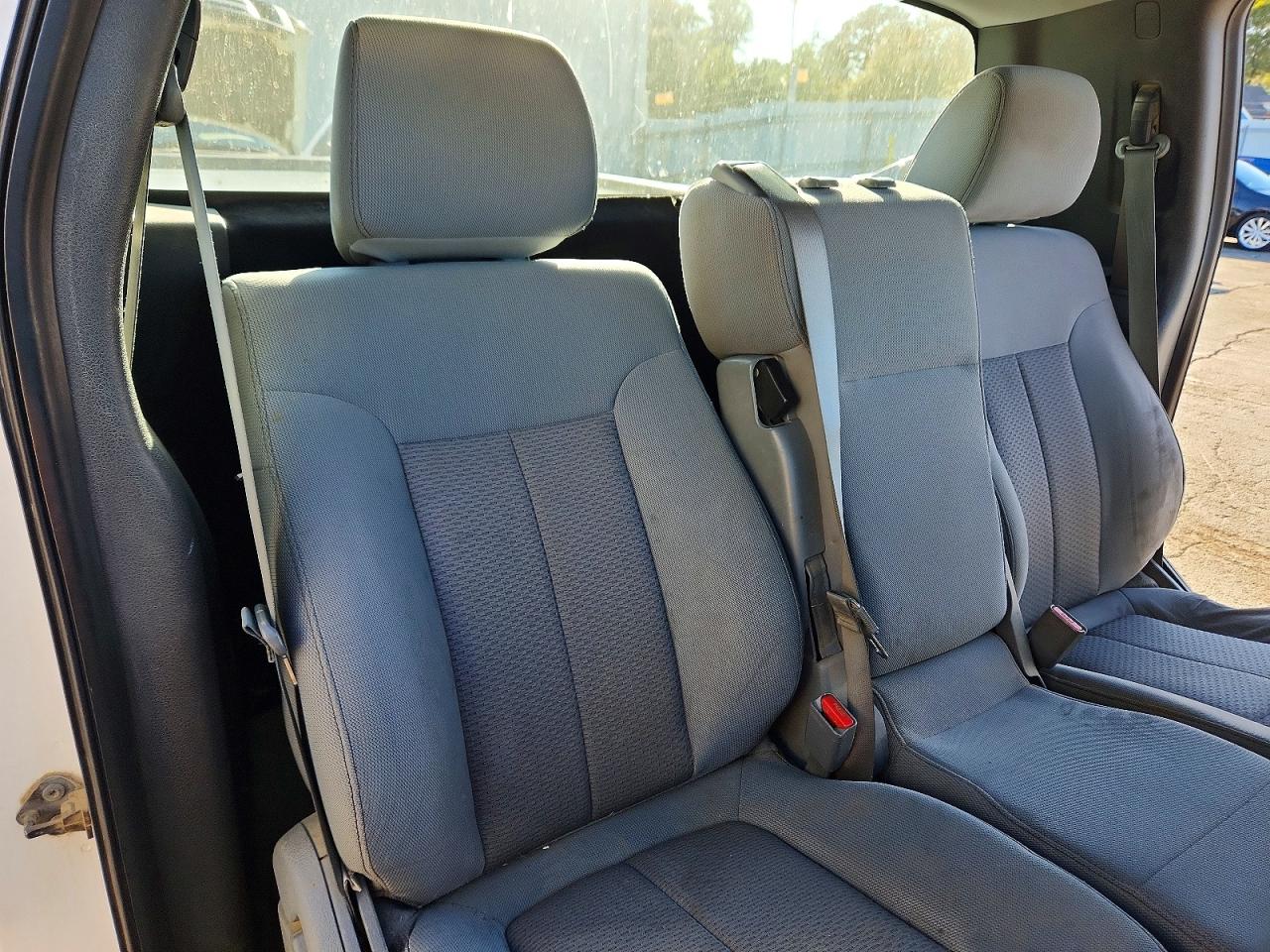 2011 Ford F150 White vin: 1FTMF1CF6BFC77726