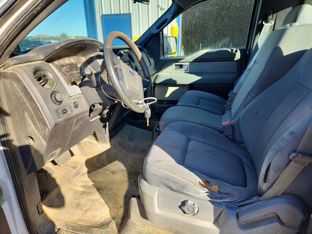 2011 Ford F150 White vin: 1FTMF1CF6BFC77726