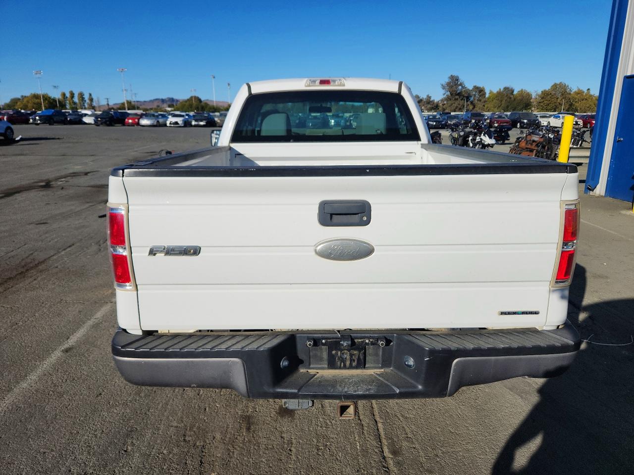 2011 Ford F150 White vin: 1FTMF1CF6BFC77726