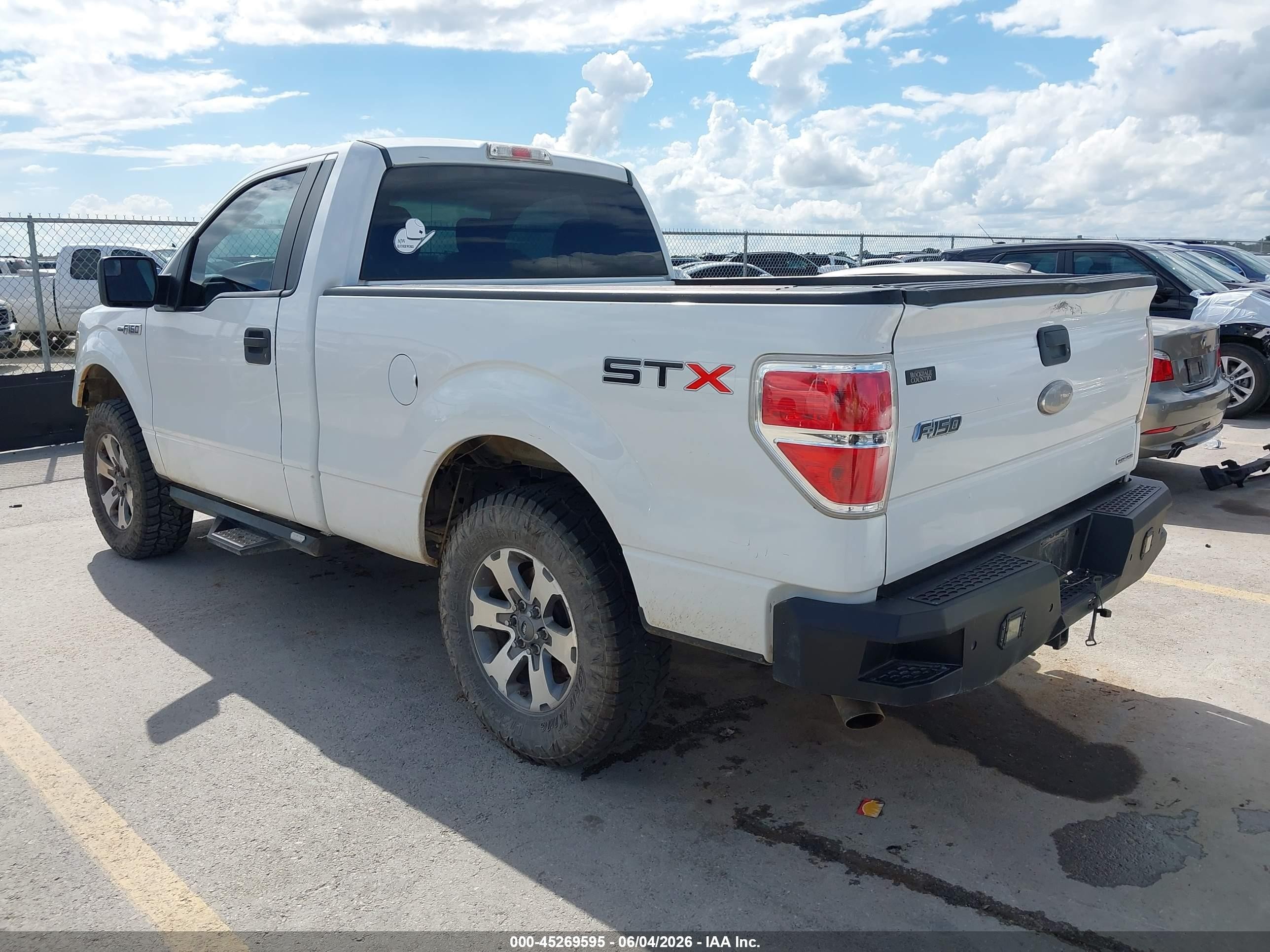 2012 Ford F-150 Stx White vin: 1FTMF1CF7CFB83940