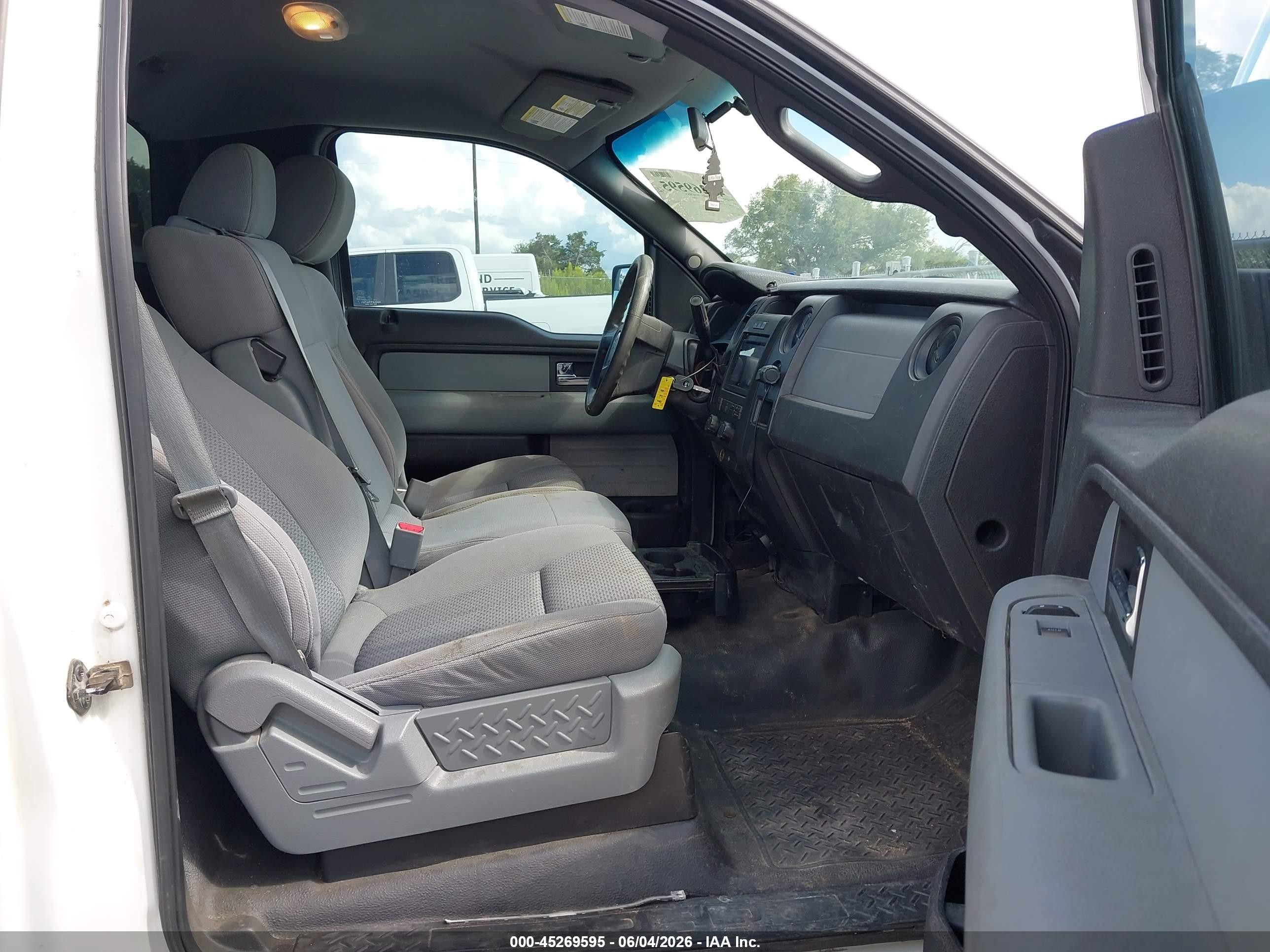 2012 Ford F-150 Stx White vin: 1FTMF1CF7CFB83940