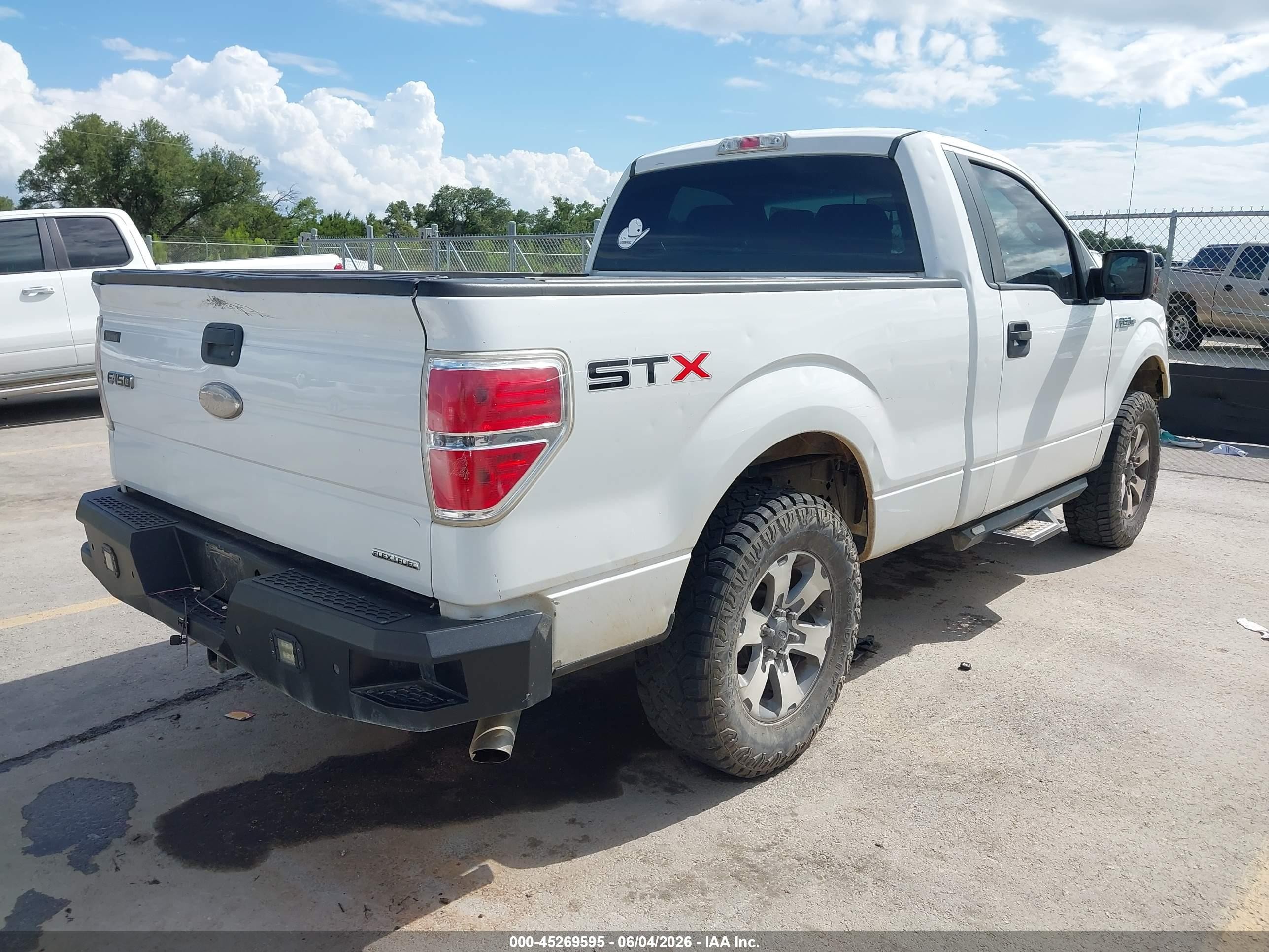 2012 Ford F-150 Stx White vin: 1FTMF1CF7CFB83940