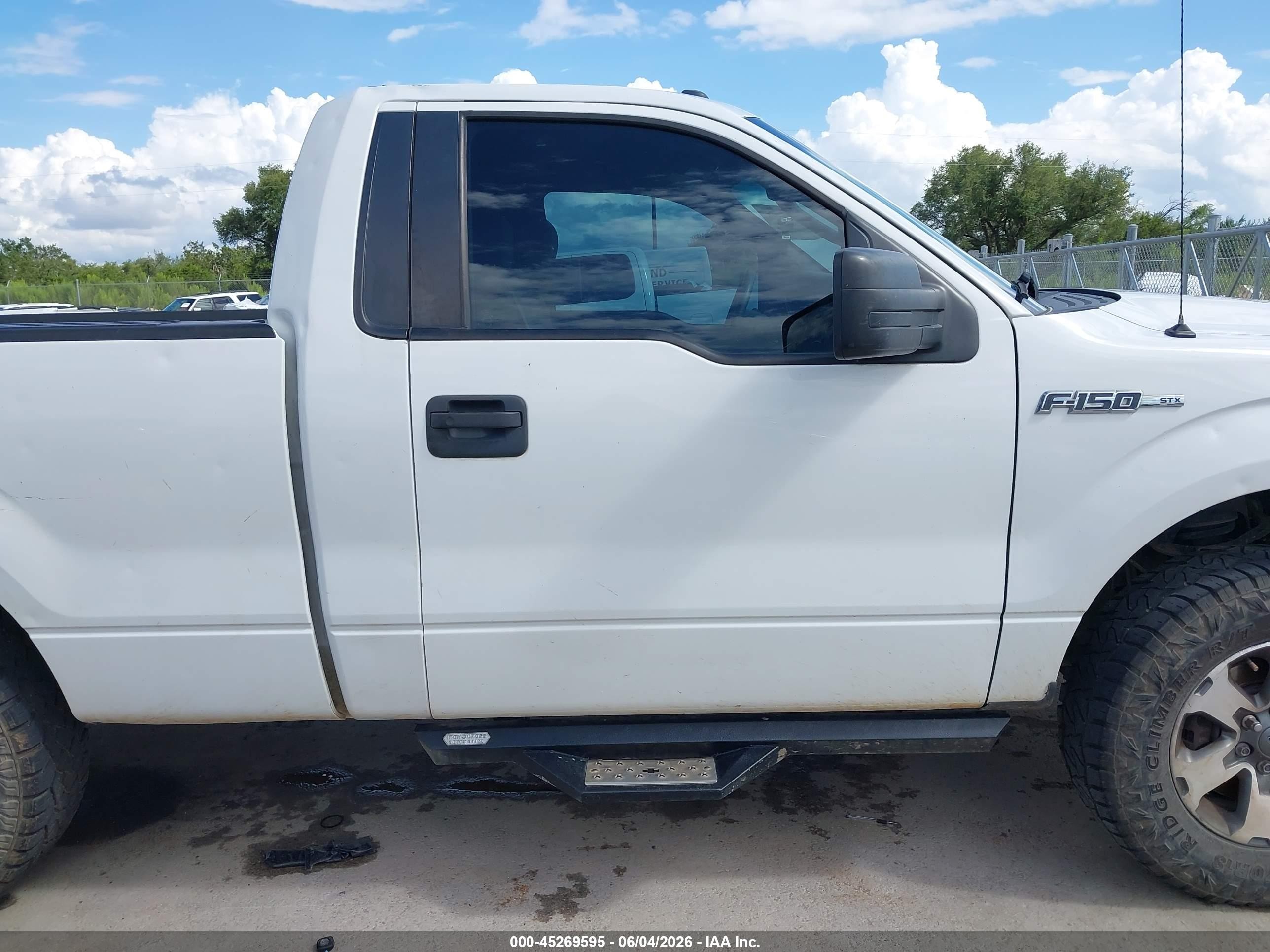 2012 Ford F-150 Stx White vin: 1FTMF1CF7CFB83940