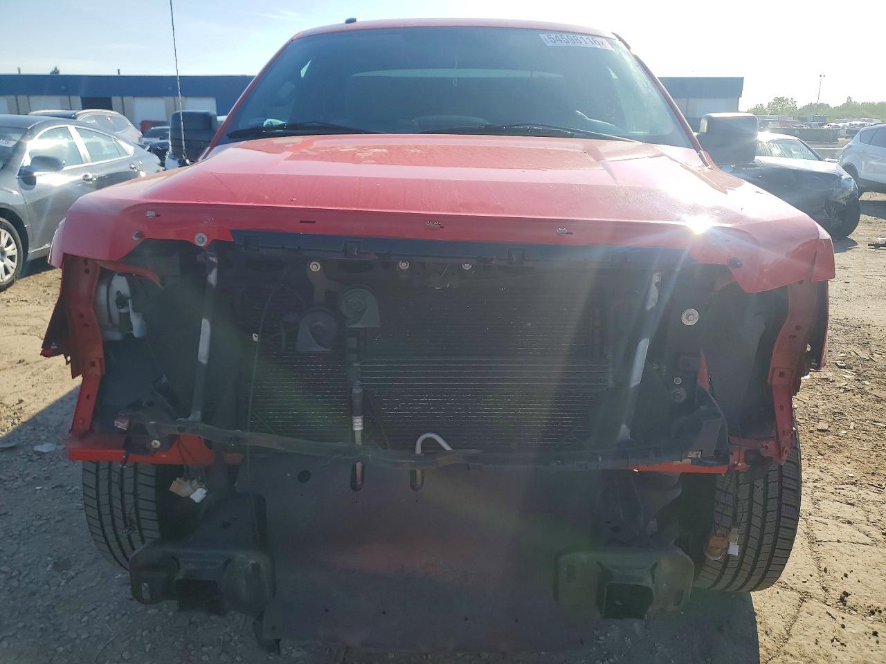 2013 Ford F150 Red vin: 1FTMF1CF7DKE91392