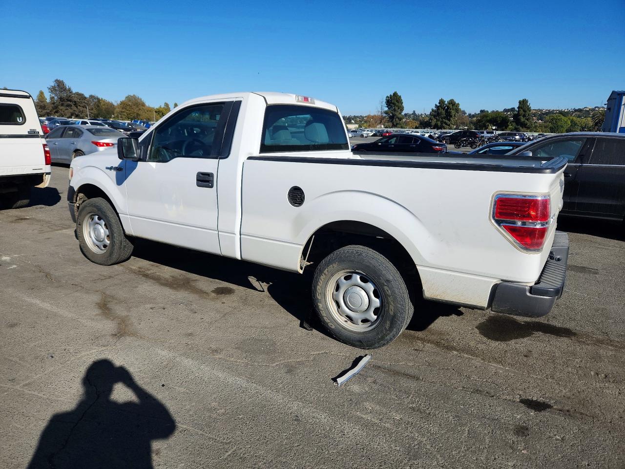 2011 Ford F150 White vin: 1FTMF1CF8BFC77727