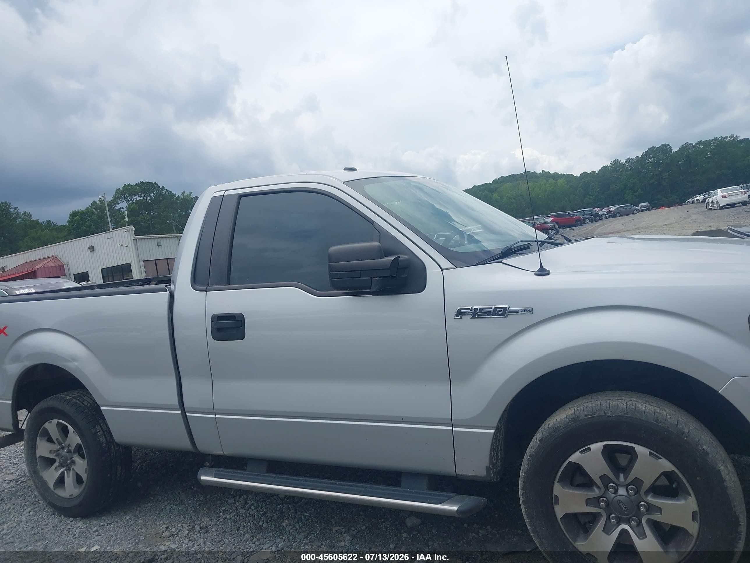 2013 Ford F-150 Stx Silver vin: 1FTMF1CF8DKG39369
