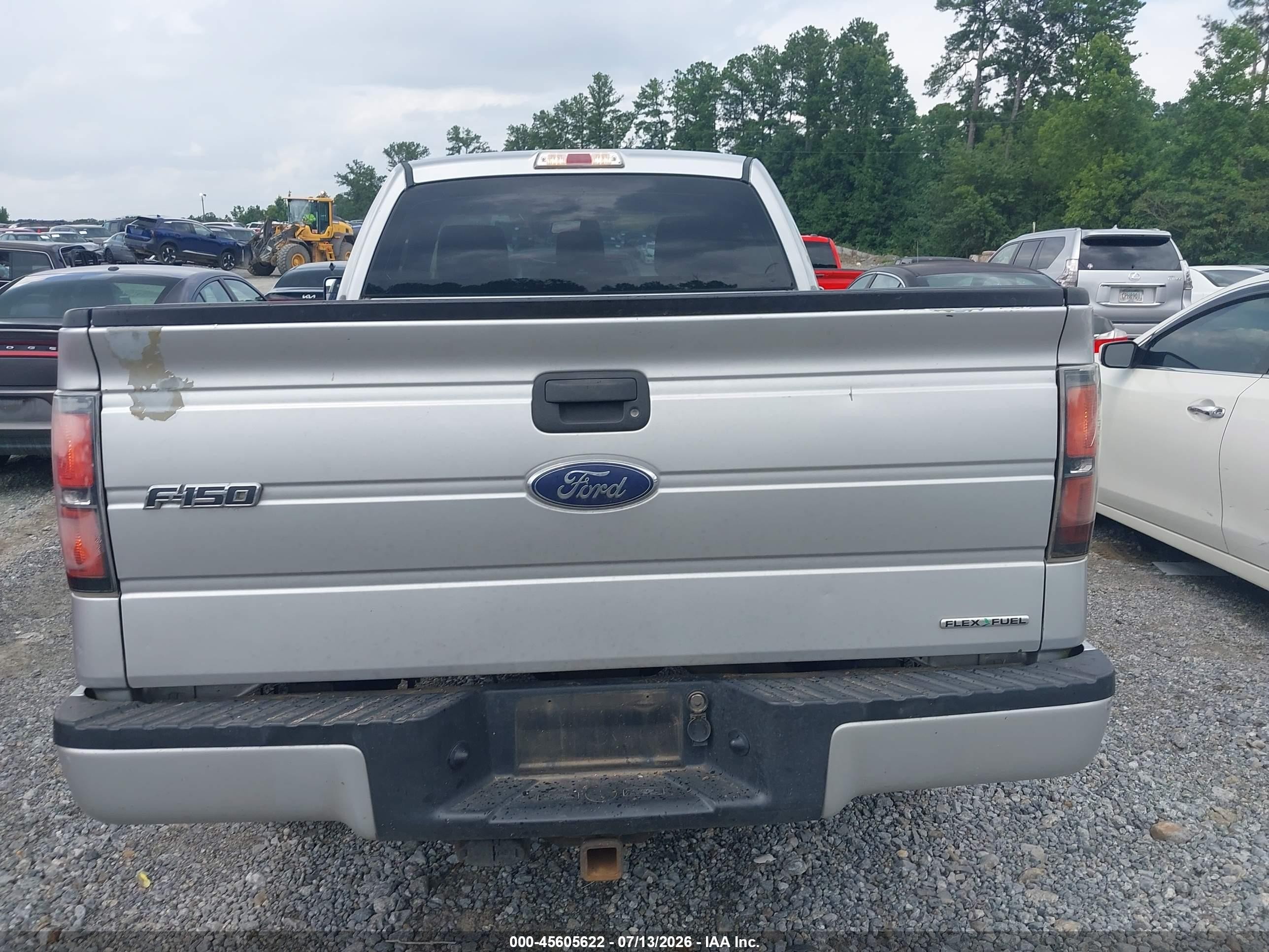 2013 Ford F-150 Stx Silver vin: 1FTMF1CF8DKG39369