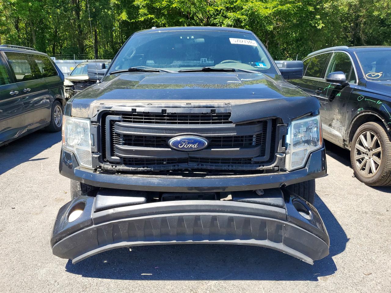 2013 Ford F150 Black vin: 1FTMF1CFXDFB16623