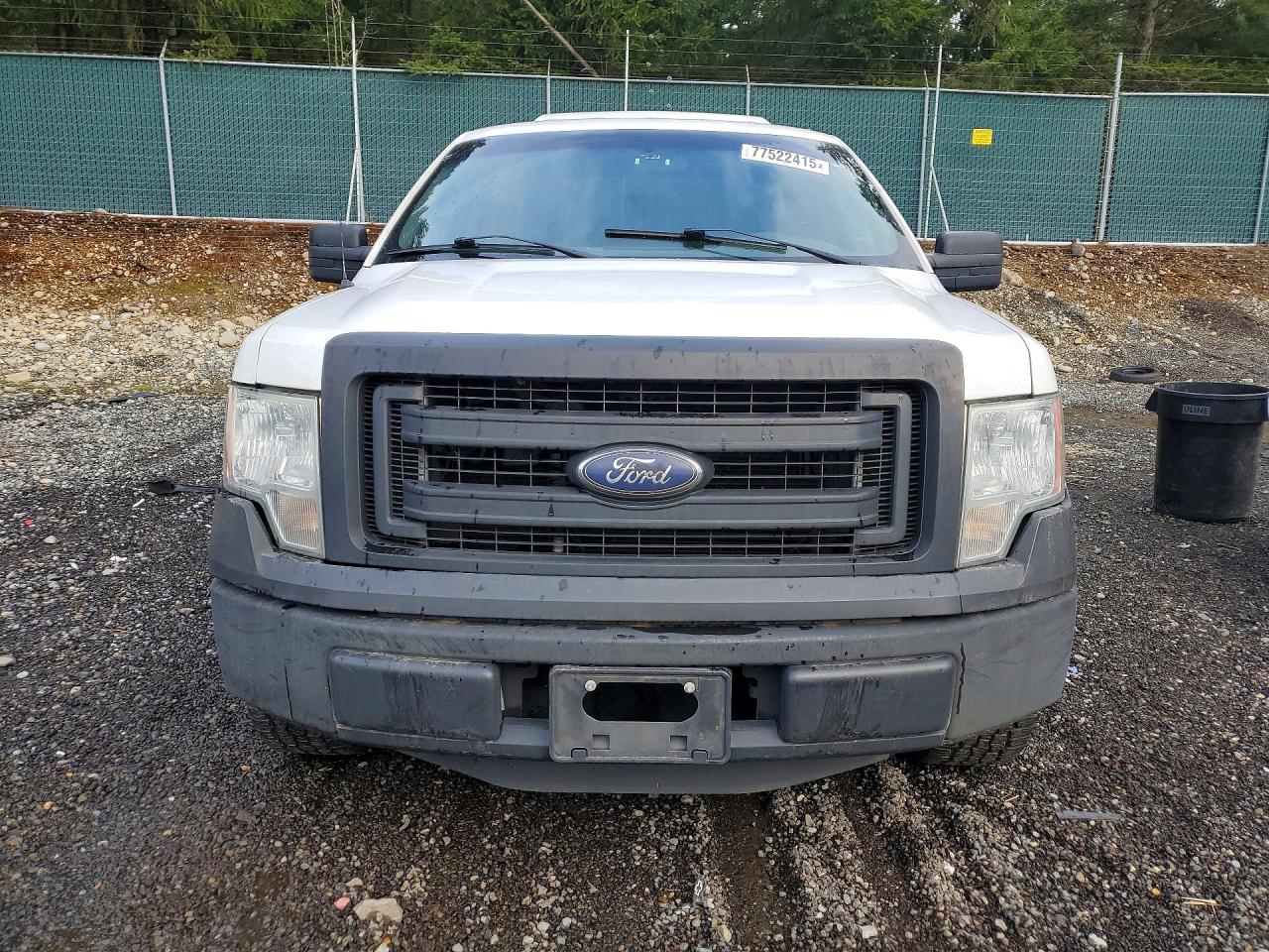 2014 Ford F150 White vin: 1FTMF1CFXEFB62857