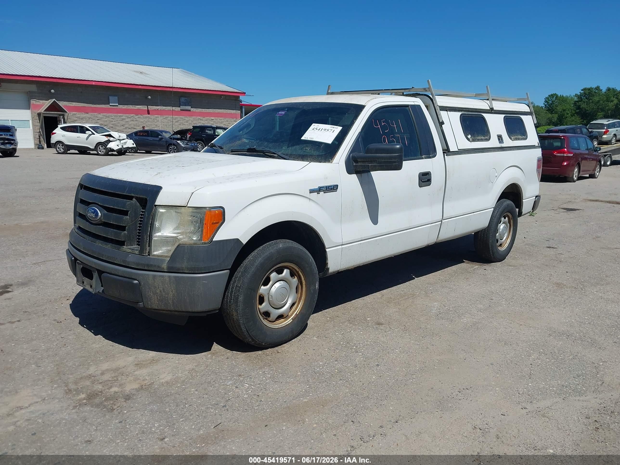 2011 Ford F-150 Xl White vin: 1FTMF1CM0BKD44813